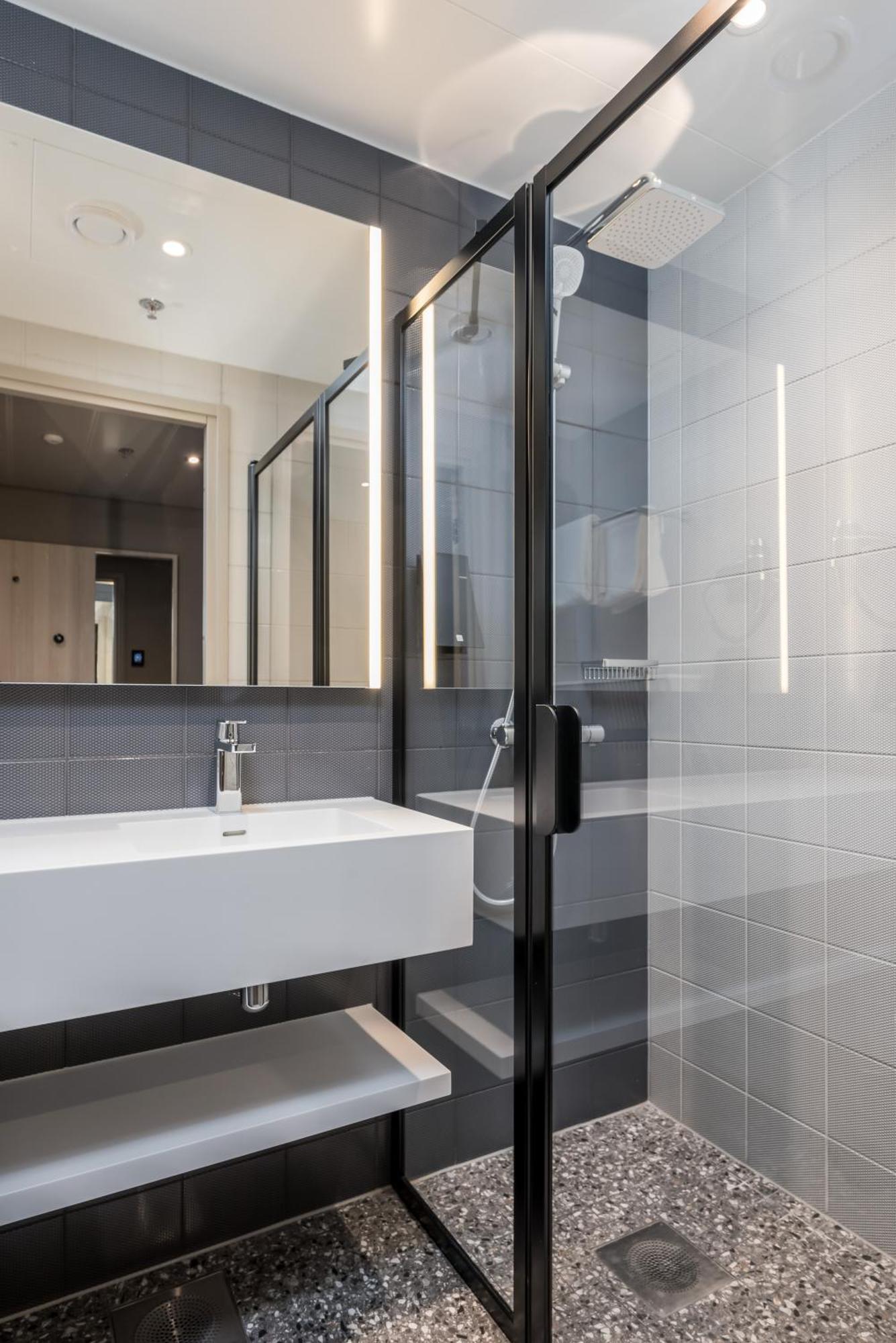 Small Double Room without window