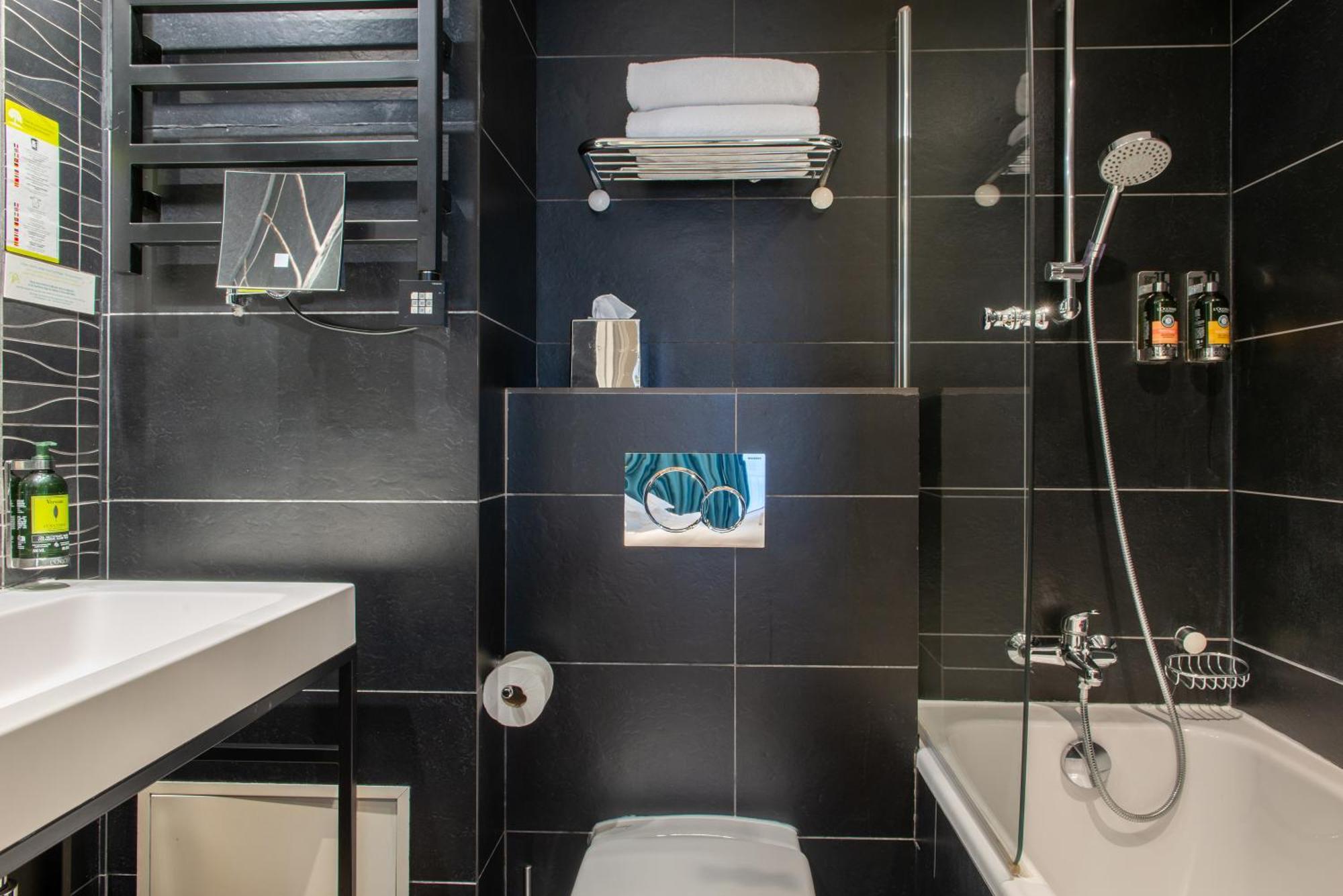 Camera Familiare (4 Adulti)