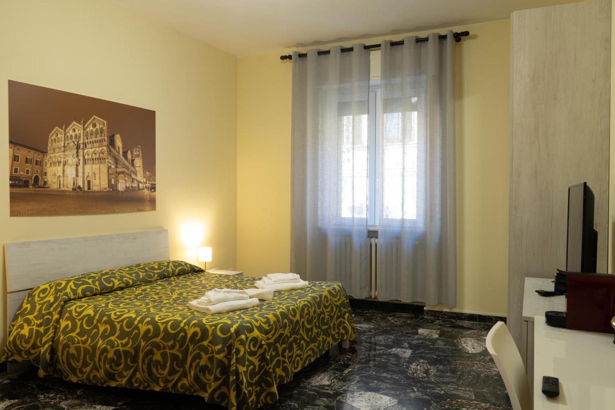 Camera Tripla Economy con Bagno in Comune