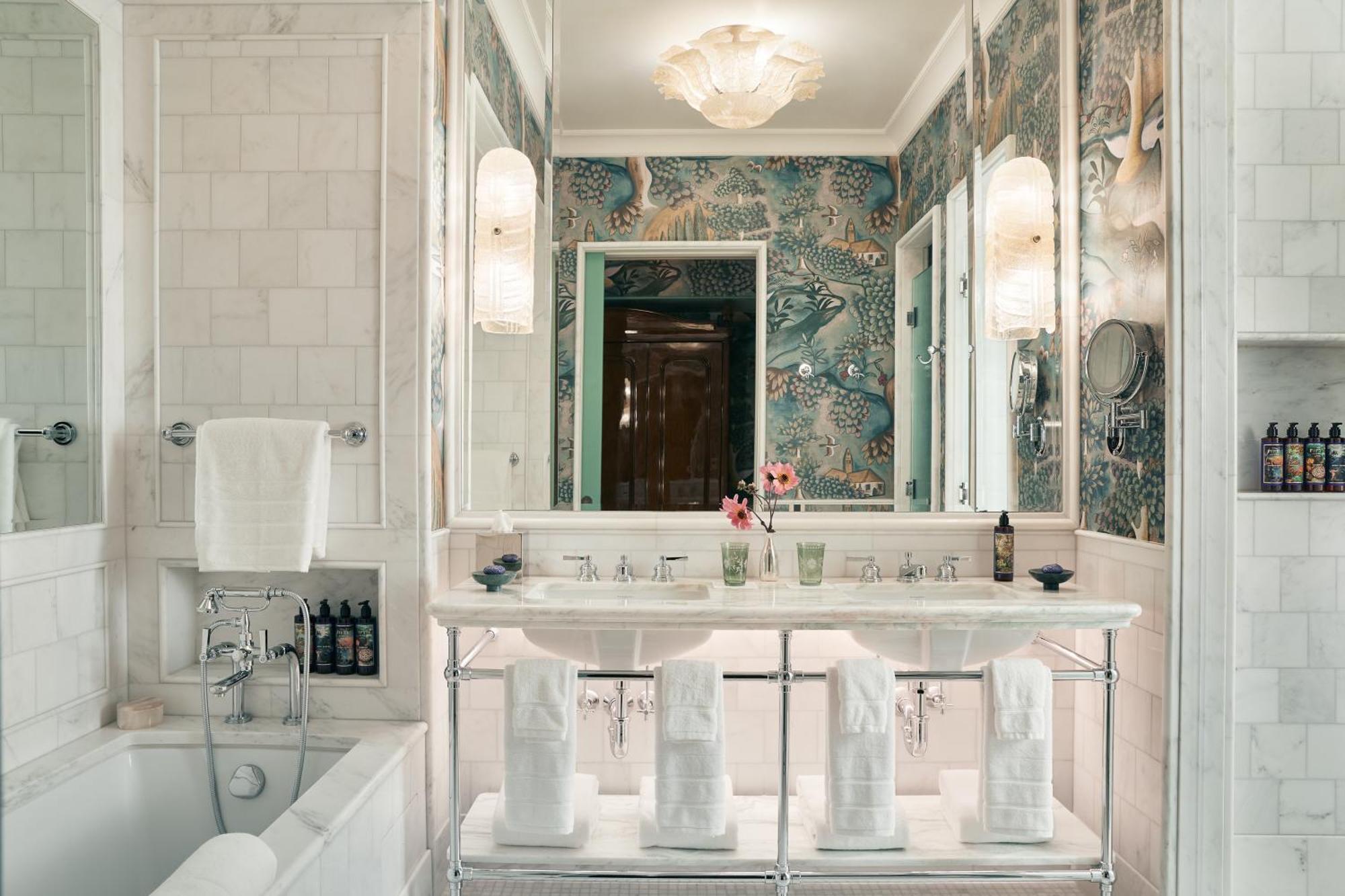 Mansion Suite