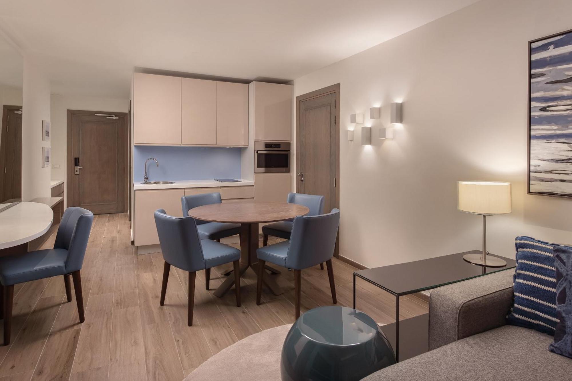 Luxury Infinity Bay Suite Sea View Private Pool