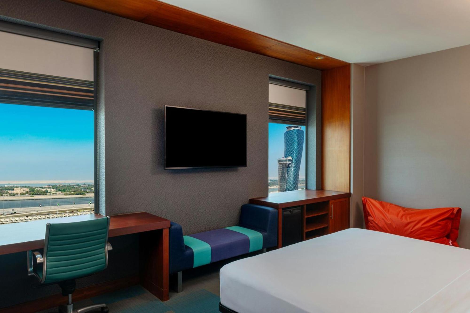 Aloft King Room