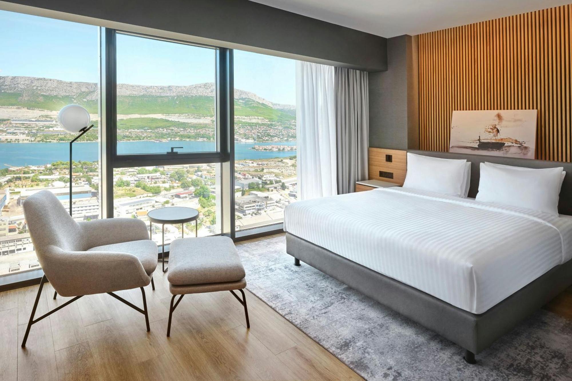 Standard King Room Sea View