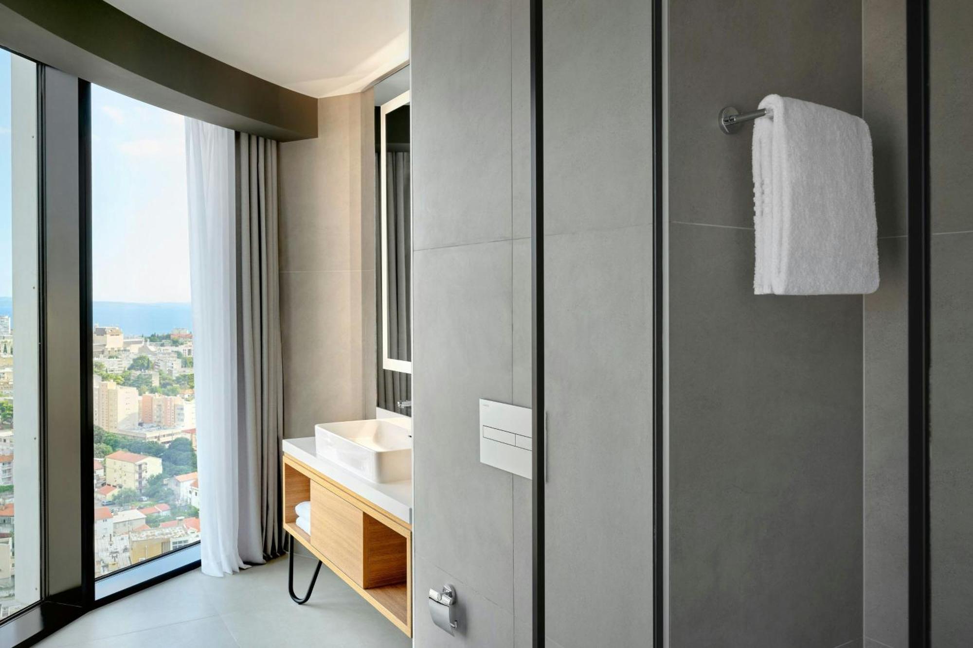 Premium Twin Room Sea View Corner