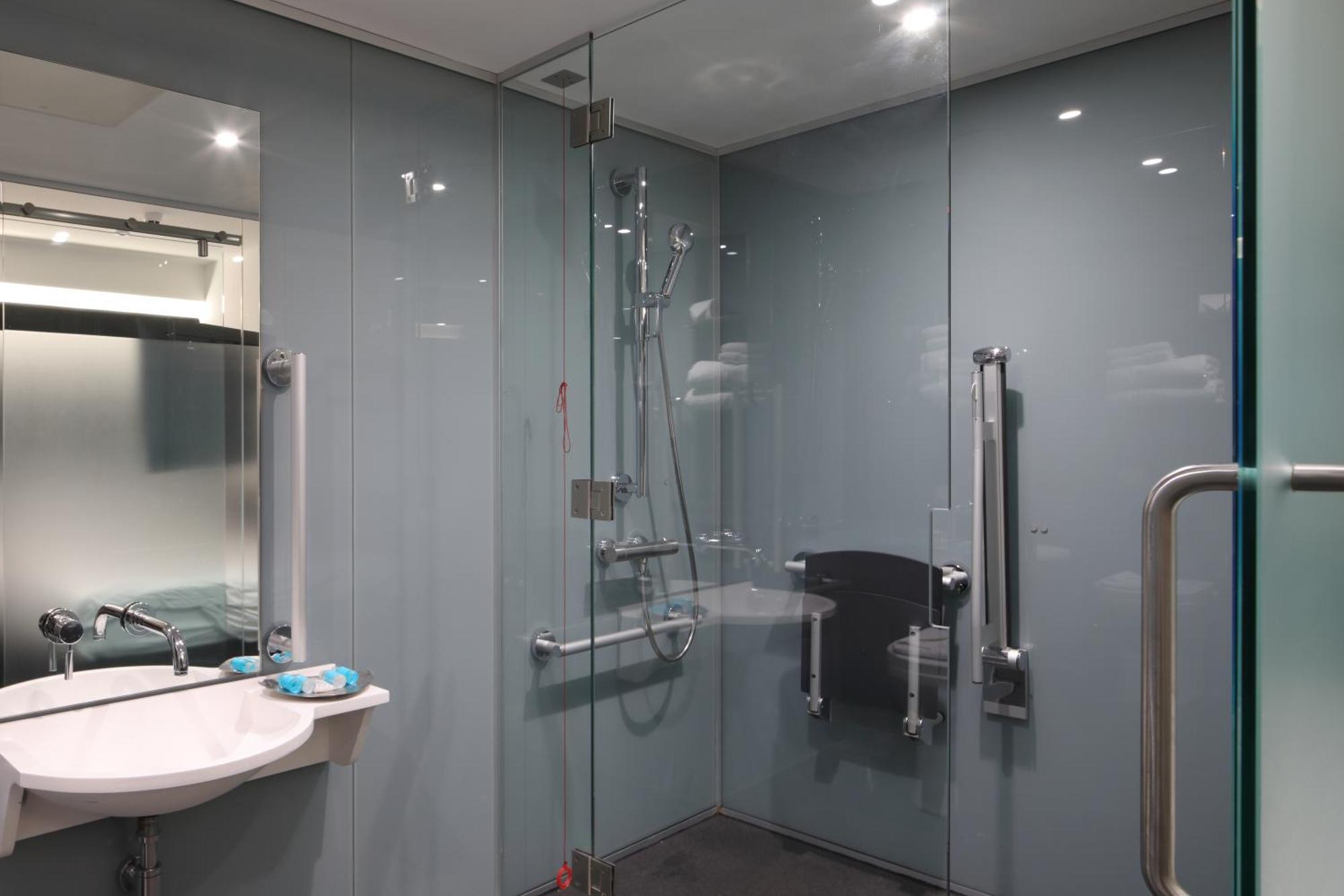 Queen Room Disability Access