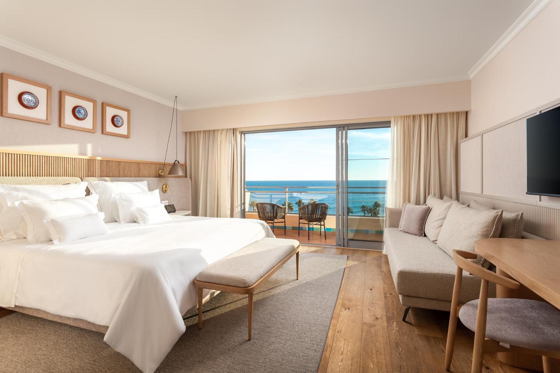 Double or Twin Room Sea View