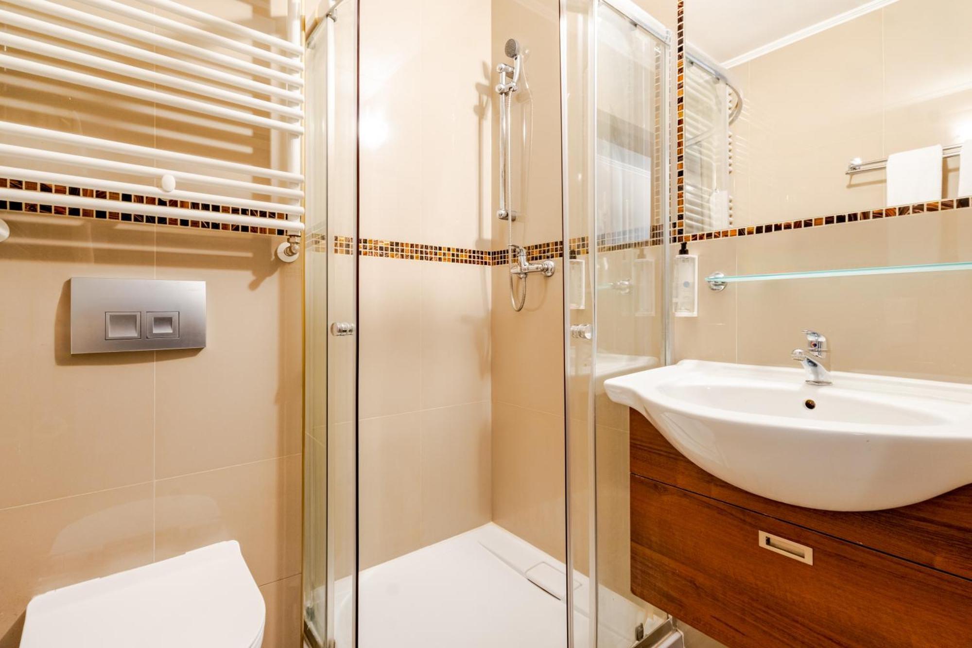 Twin Room Air Condition
