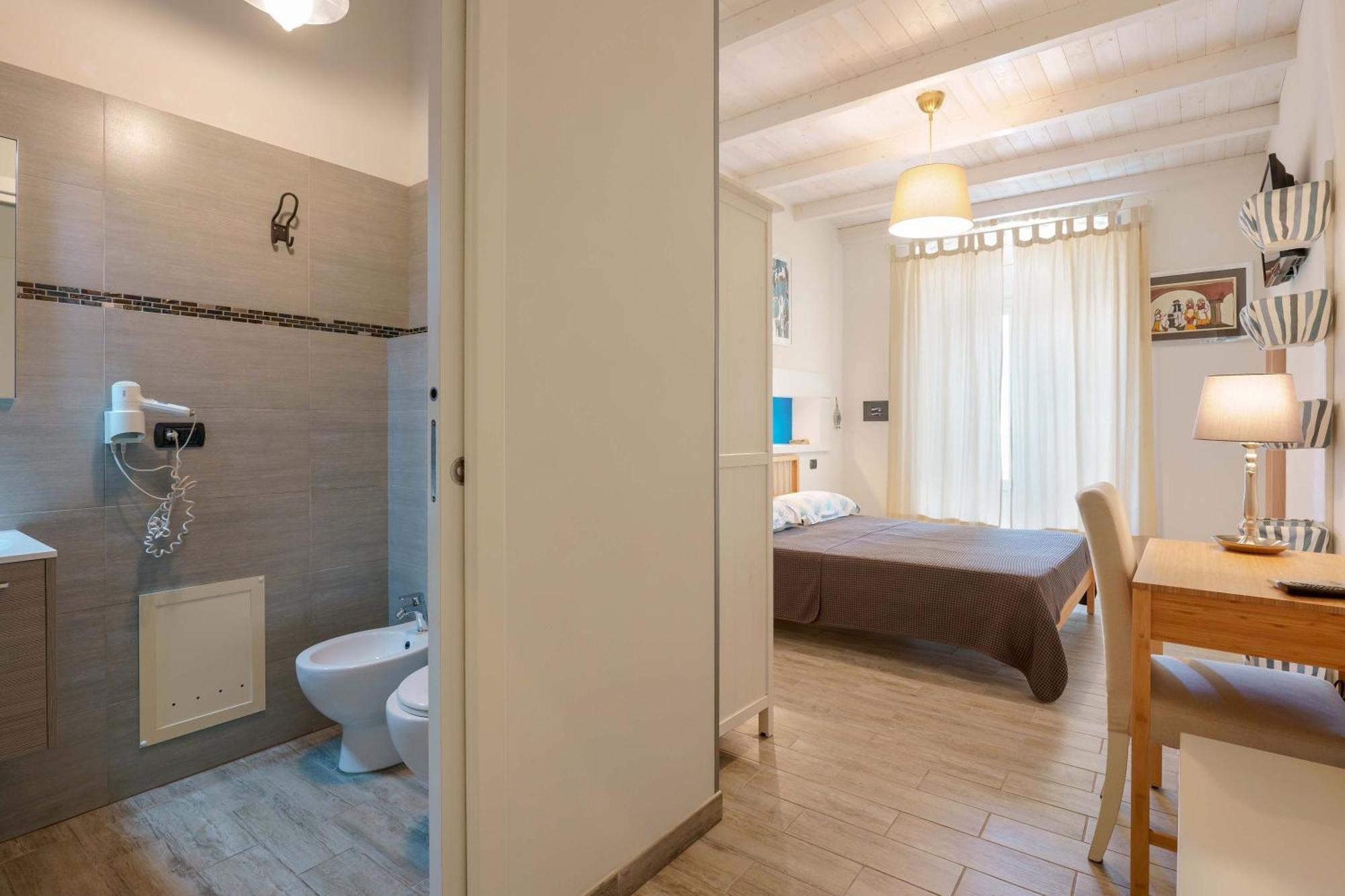 Camera Matrimoniale con Bagno Privato