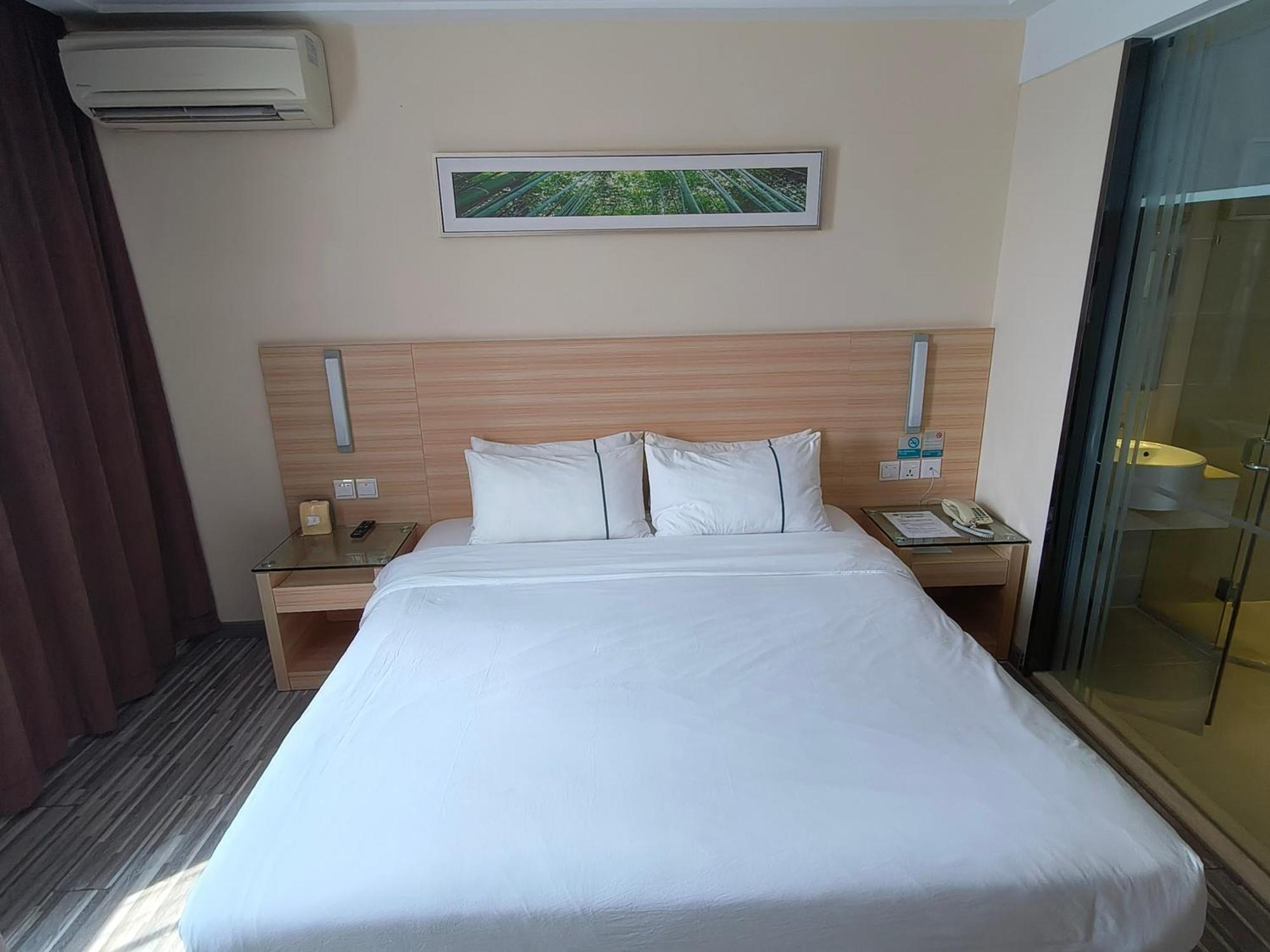 Standard King Room