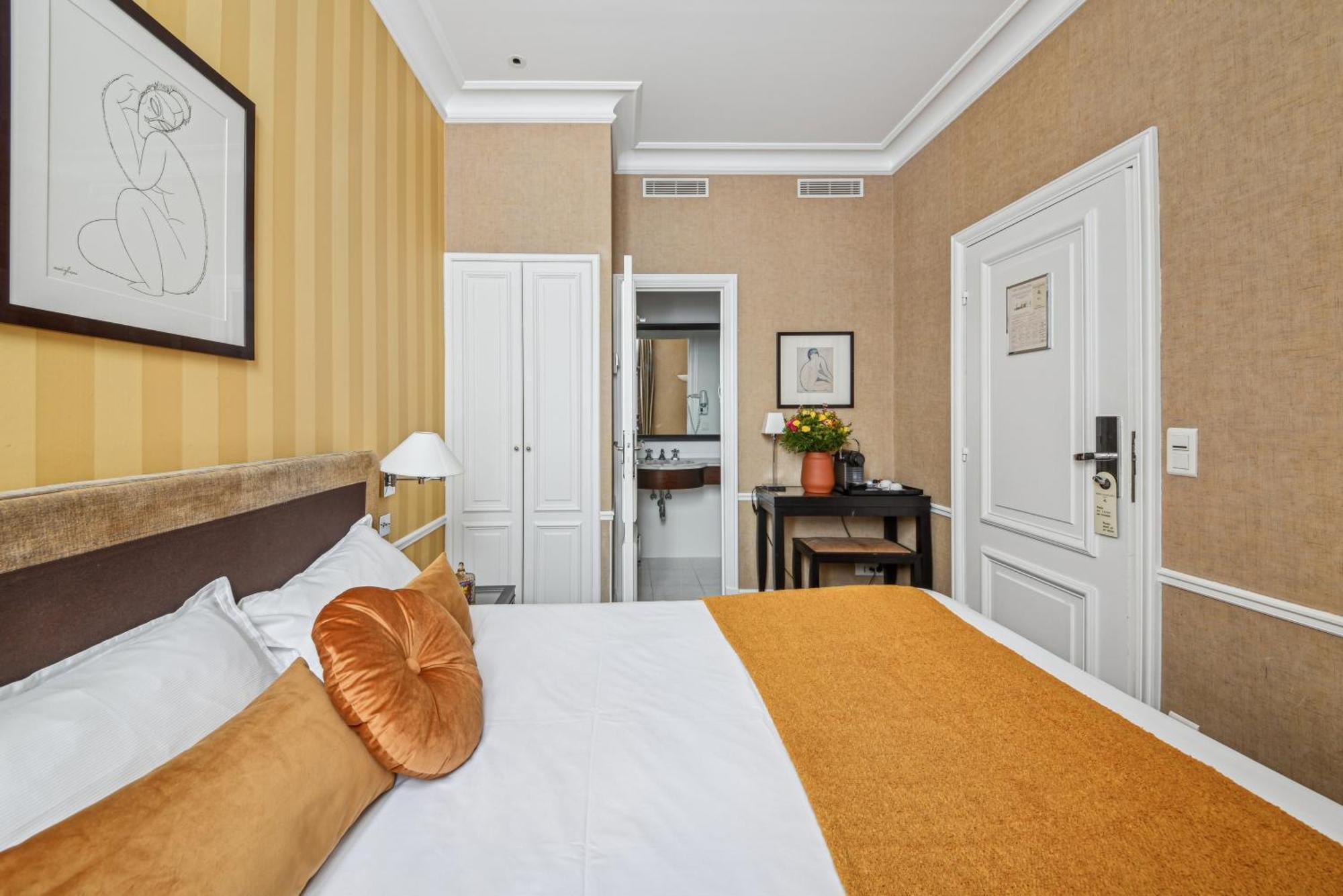 Classic Double Room