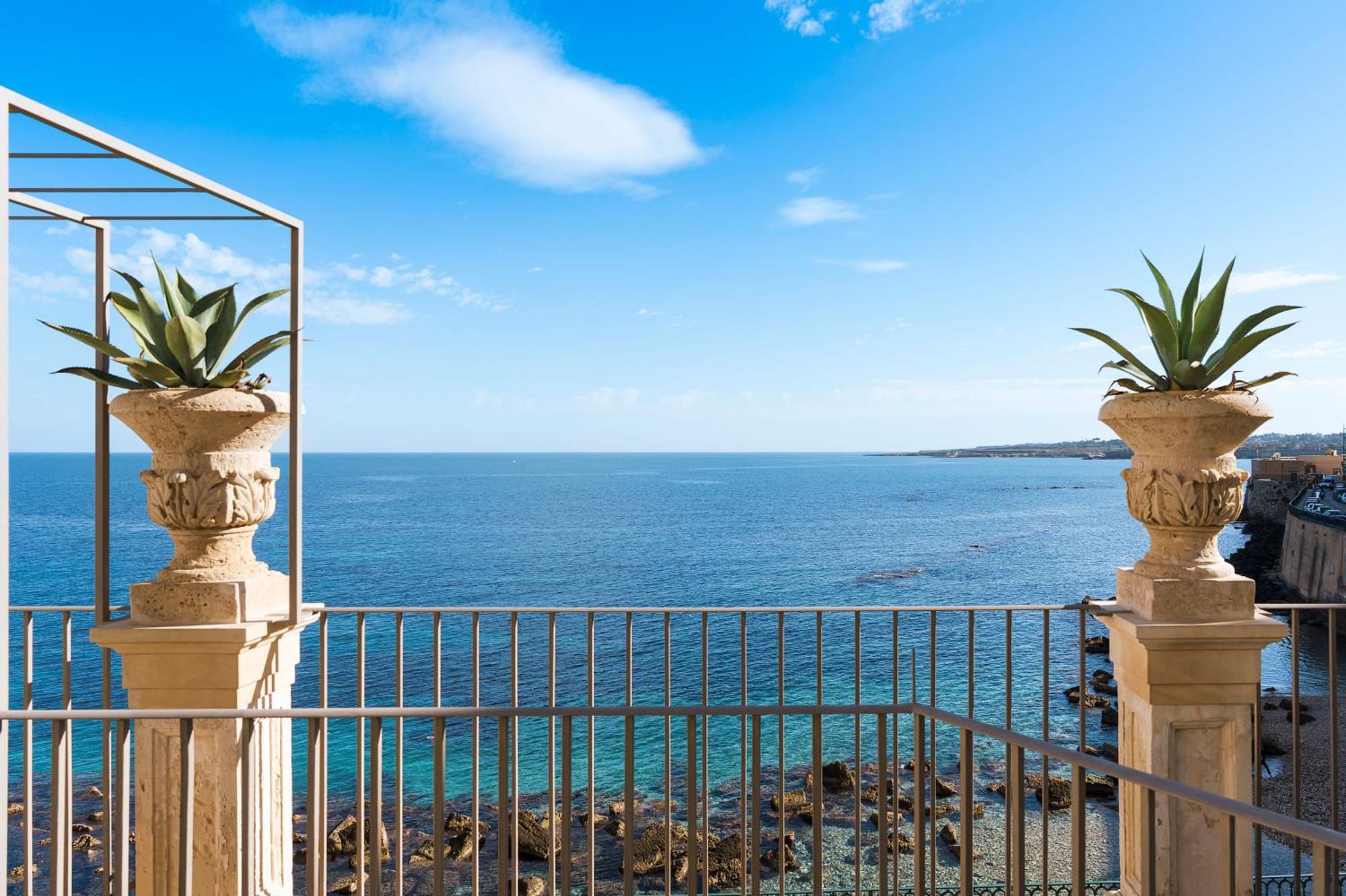 Deluxe Double Room Sea View
