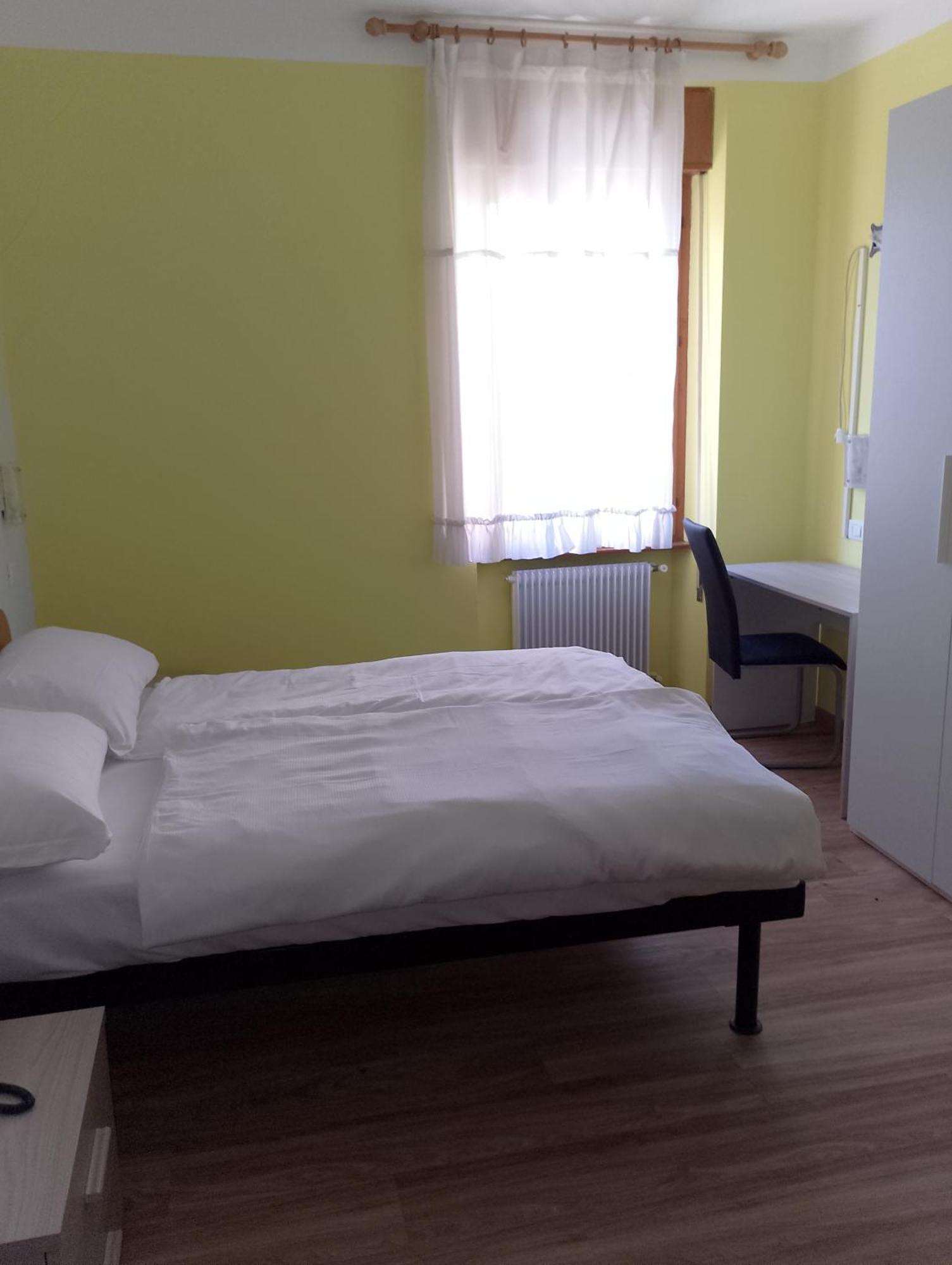 King Room - Disability Access,1646876304:JPEG