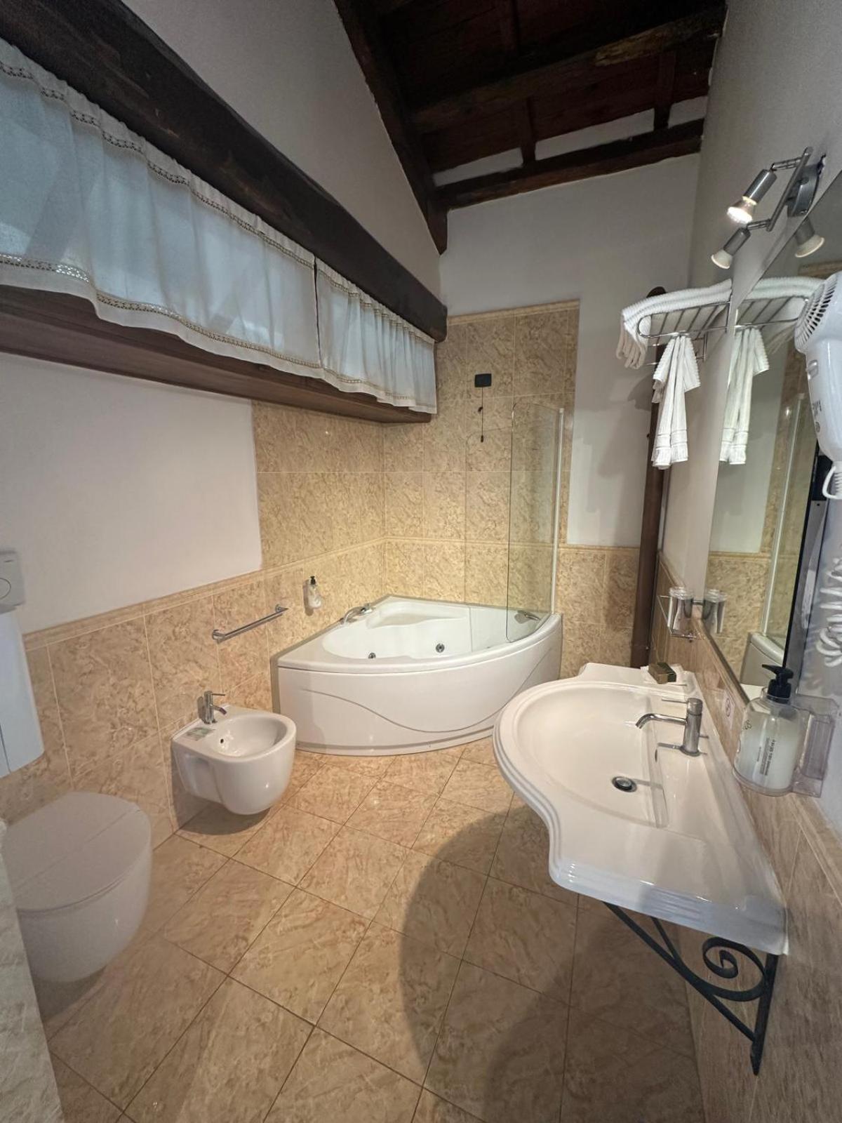 King Room with Sea View,1646891990:JPEG