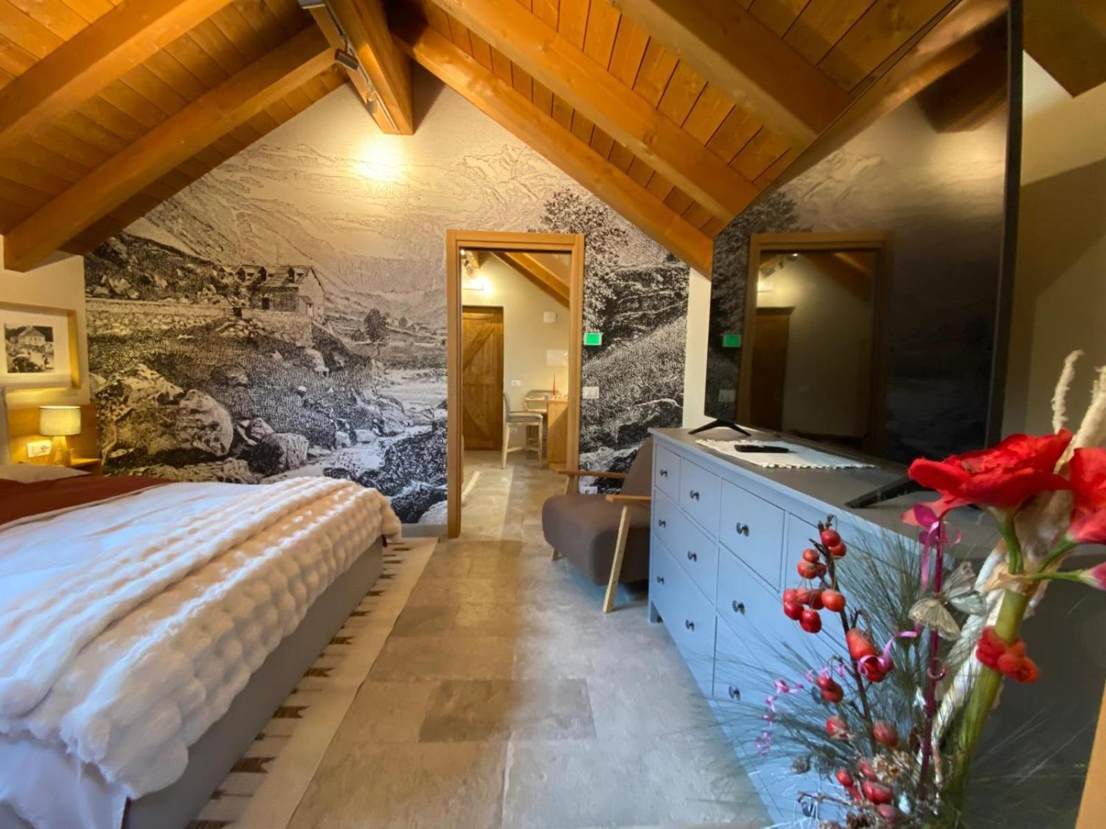 Appartamento con 1 Camera da Letto, Balcone e Vista Montagna