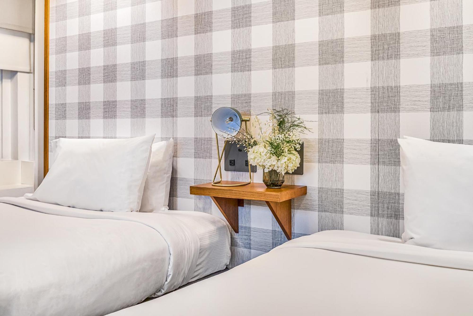 Superior Room 2 Twin Beds