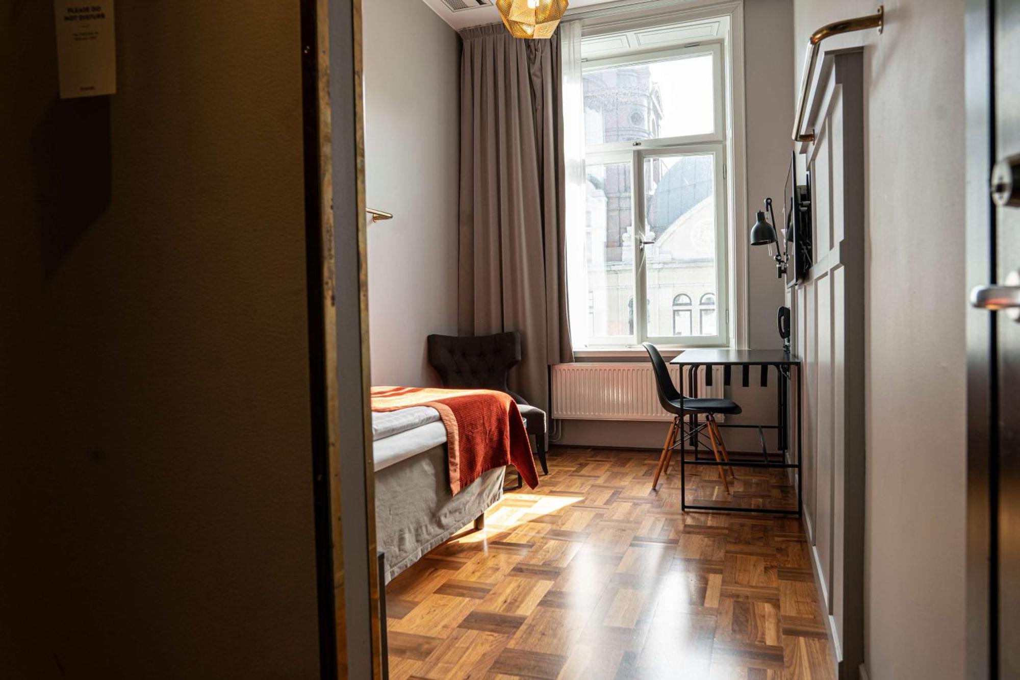 Economy Single Room