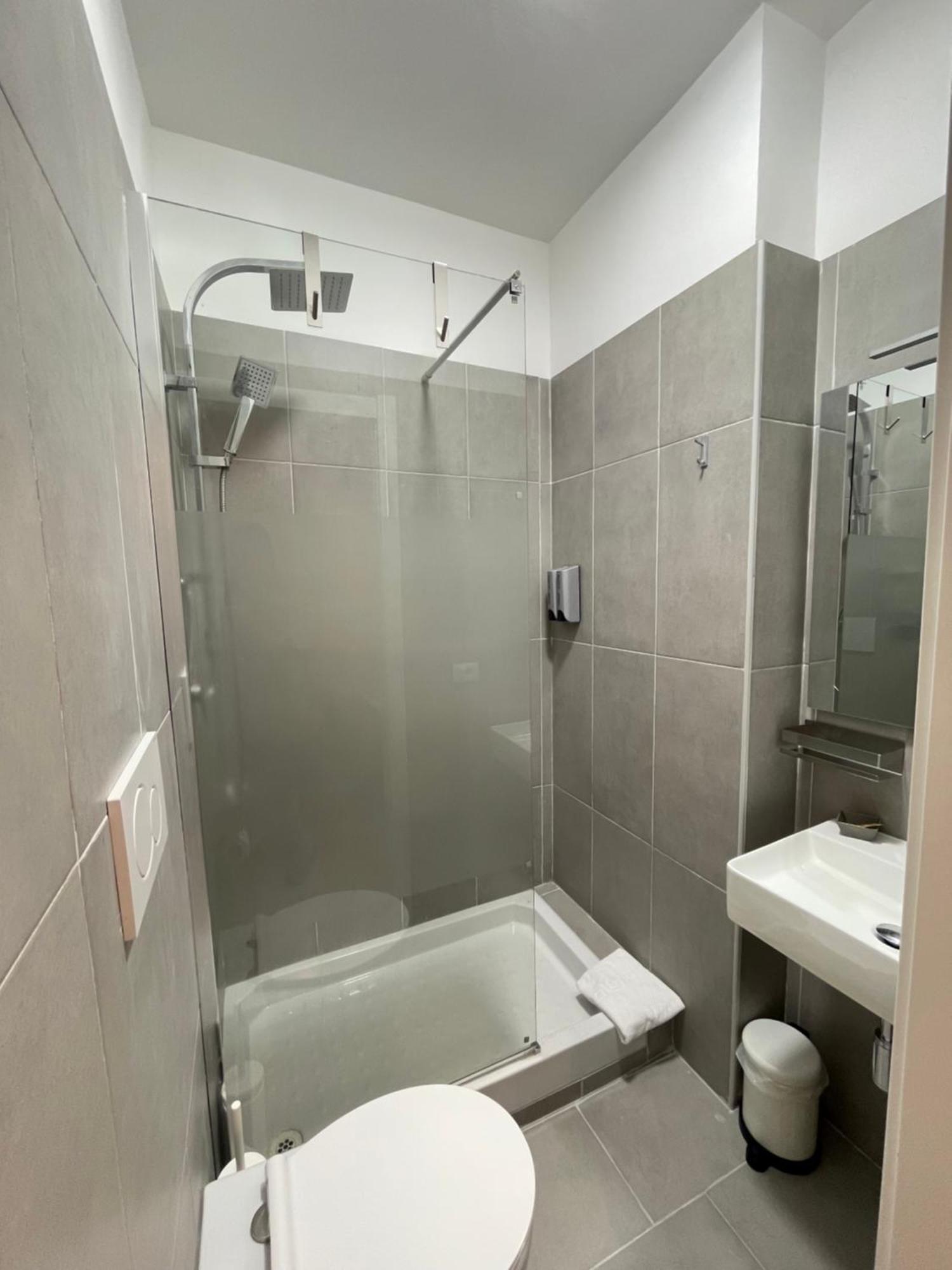 Camera Singola con Bagno Privato