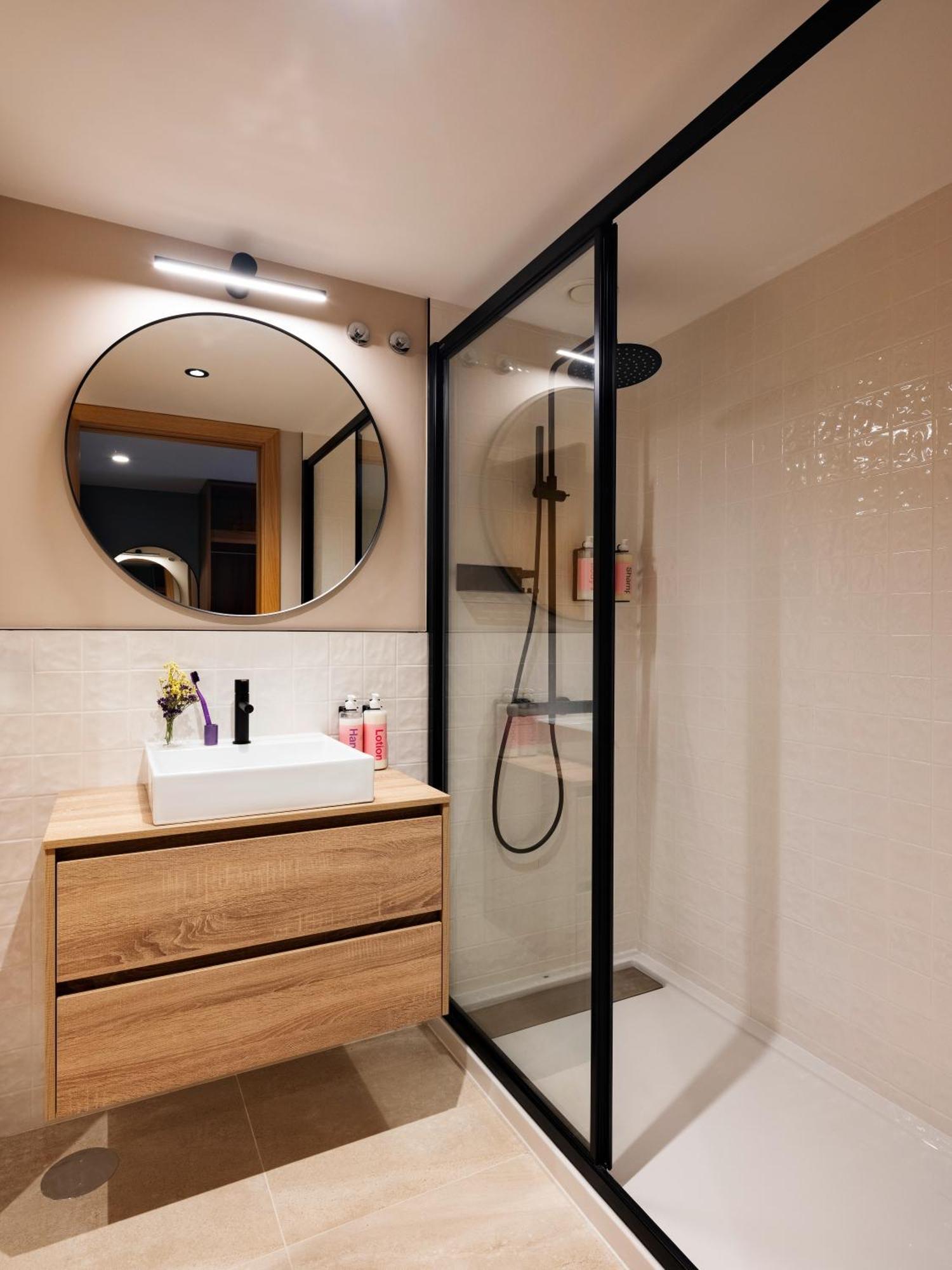 Large Studio Kitchenette