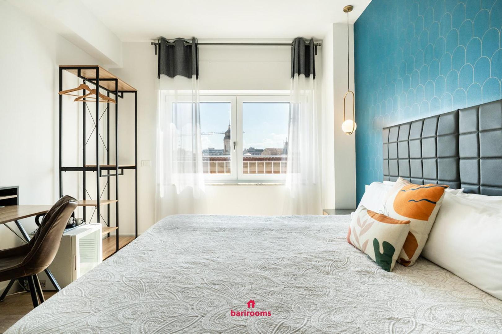 Deluxe Room,1655845117:JPEG