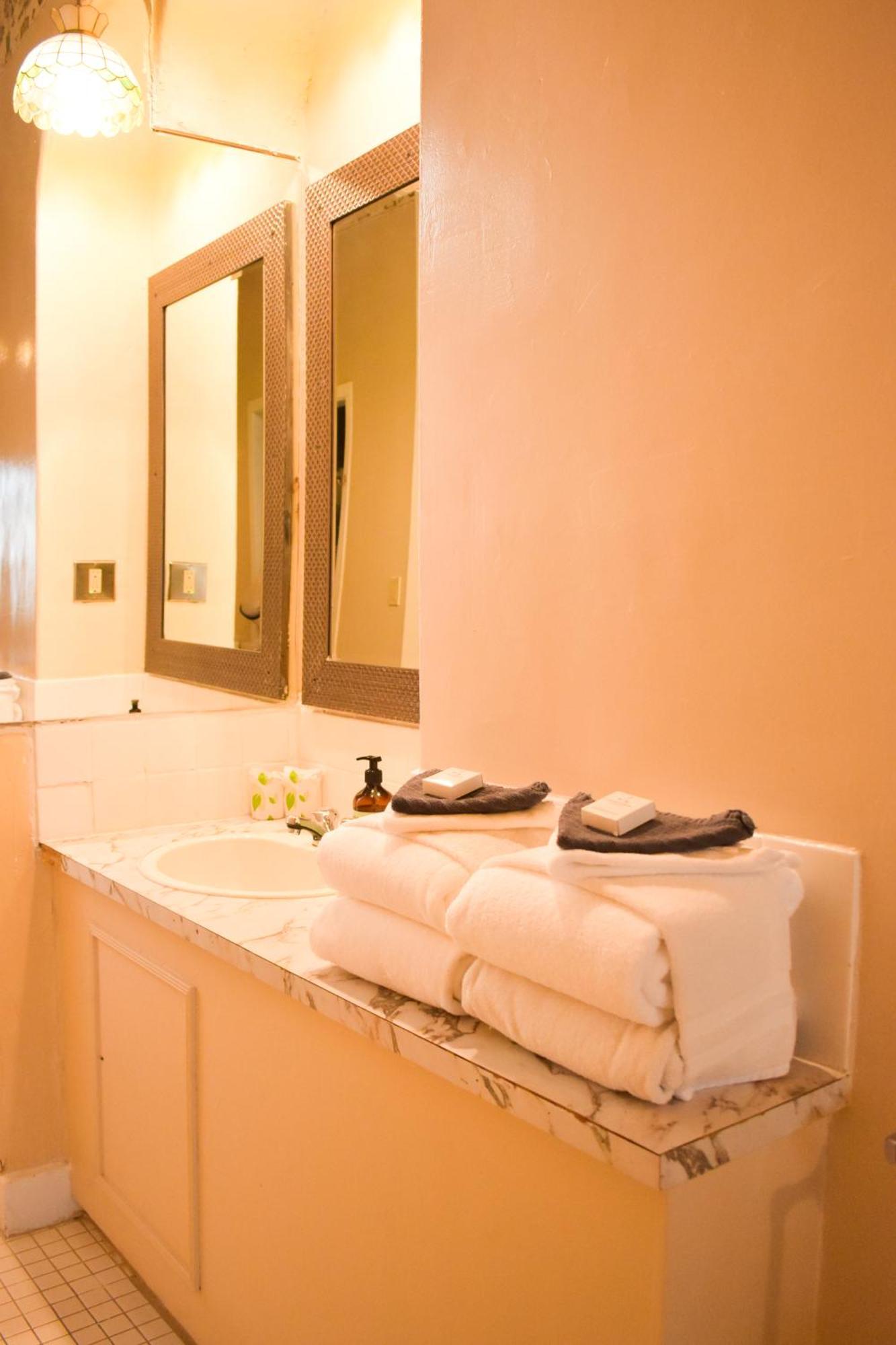 Double Room Two Double Beds Non-Smoking