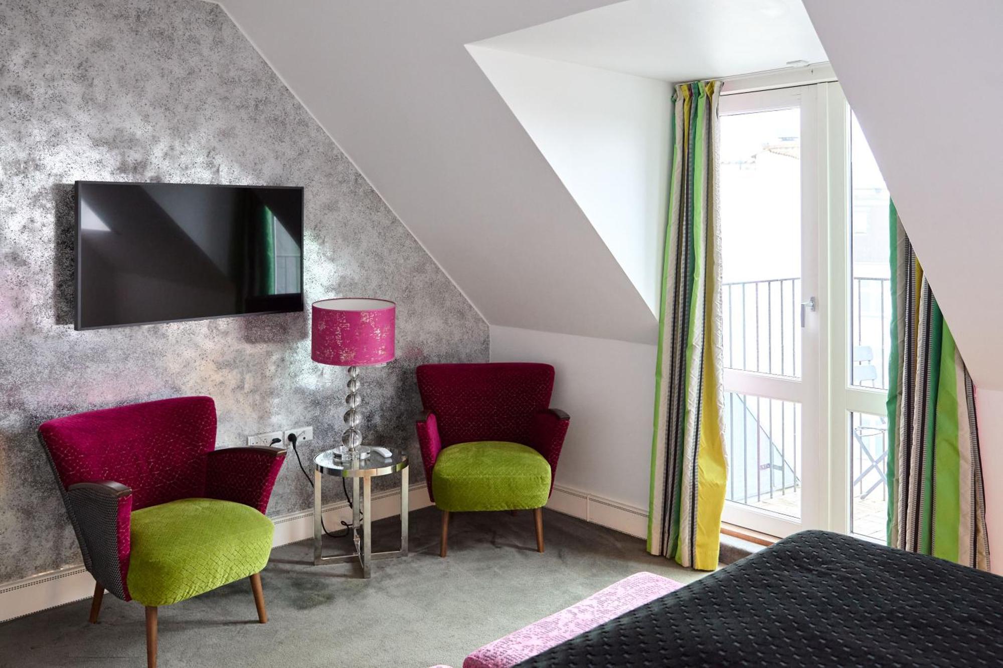 Deluxe Junior Suite