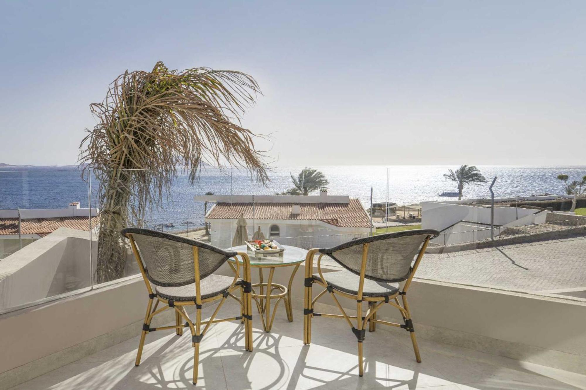 Villa con 4 Camere da Letto, Vista sul Mare e Piscina Privata