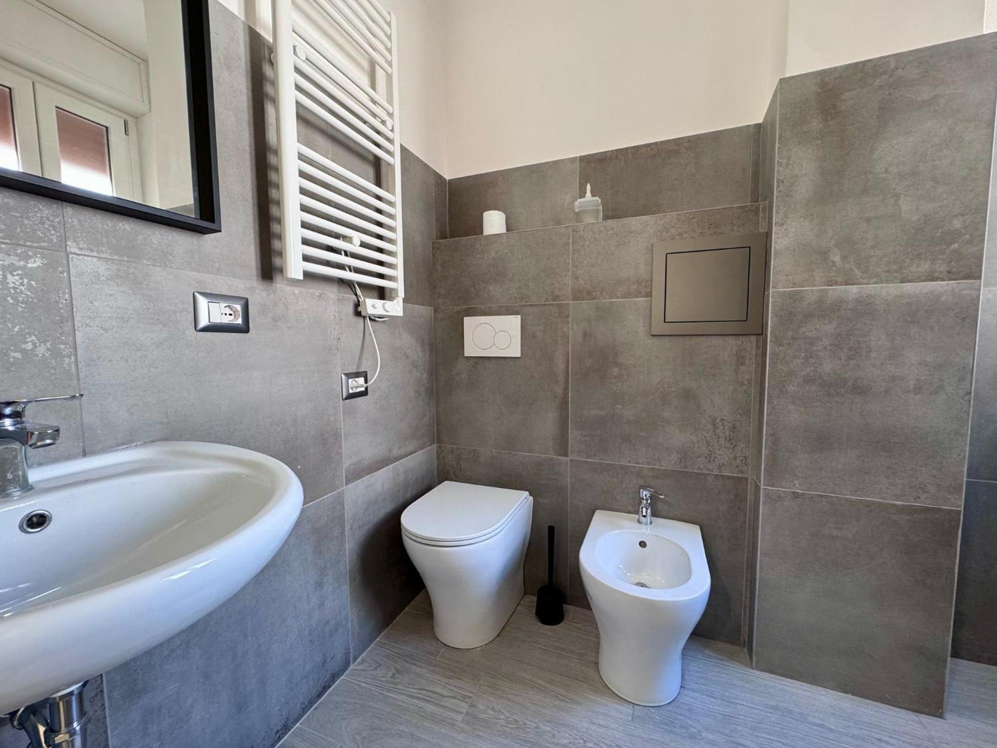 Double Room with Balcony,1657998360:JPEG