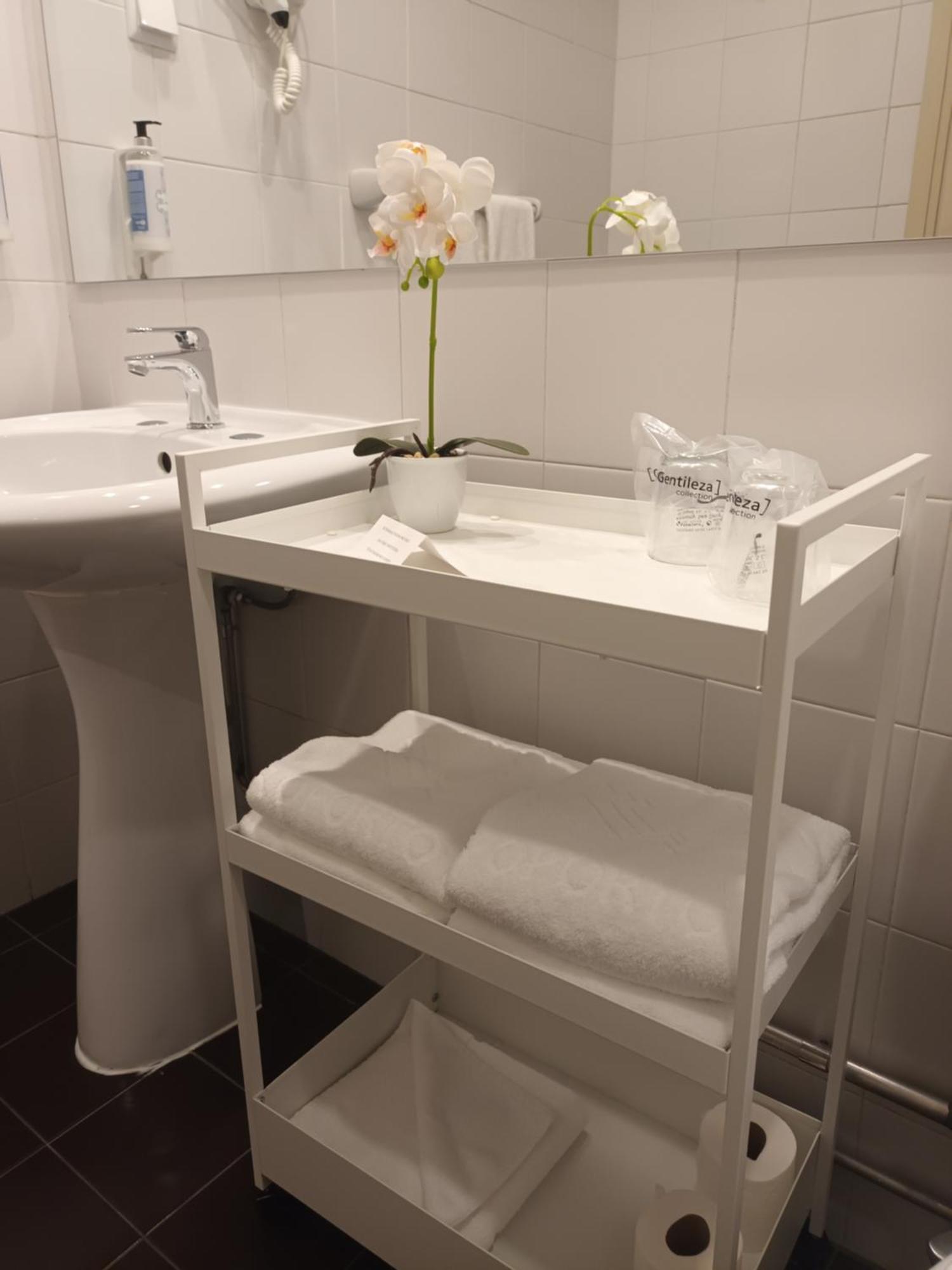 Deluxe Double or Twin Room Sea View
