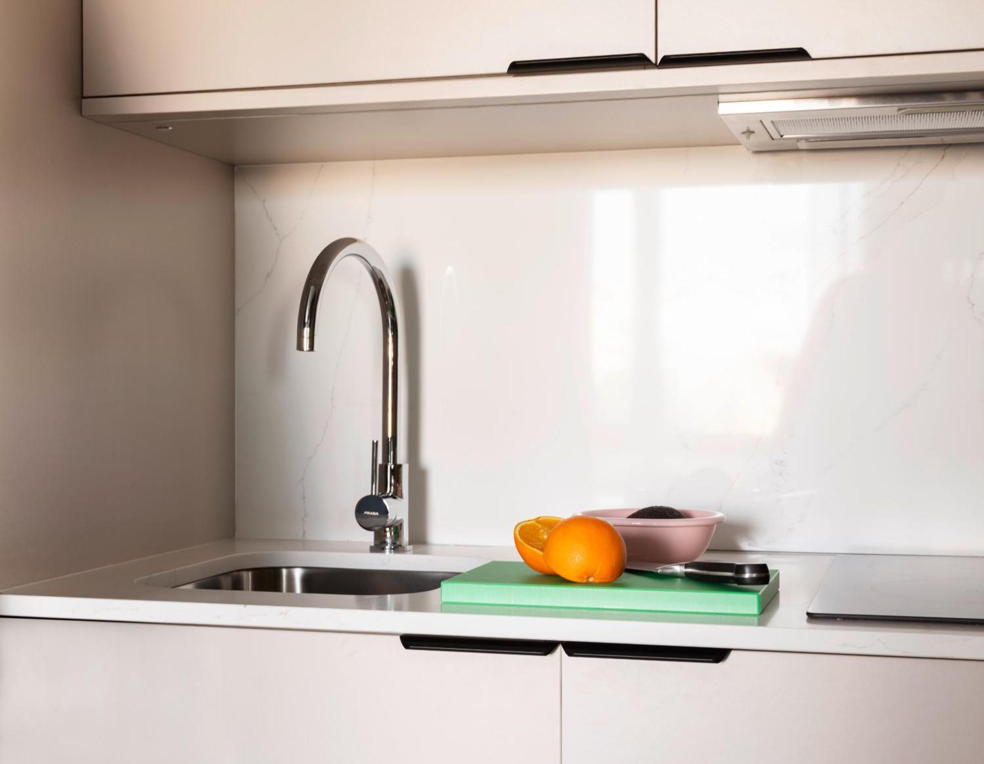 Medium Studio Kitchenette