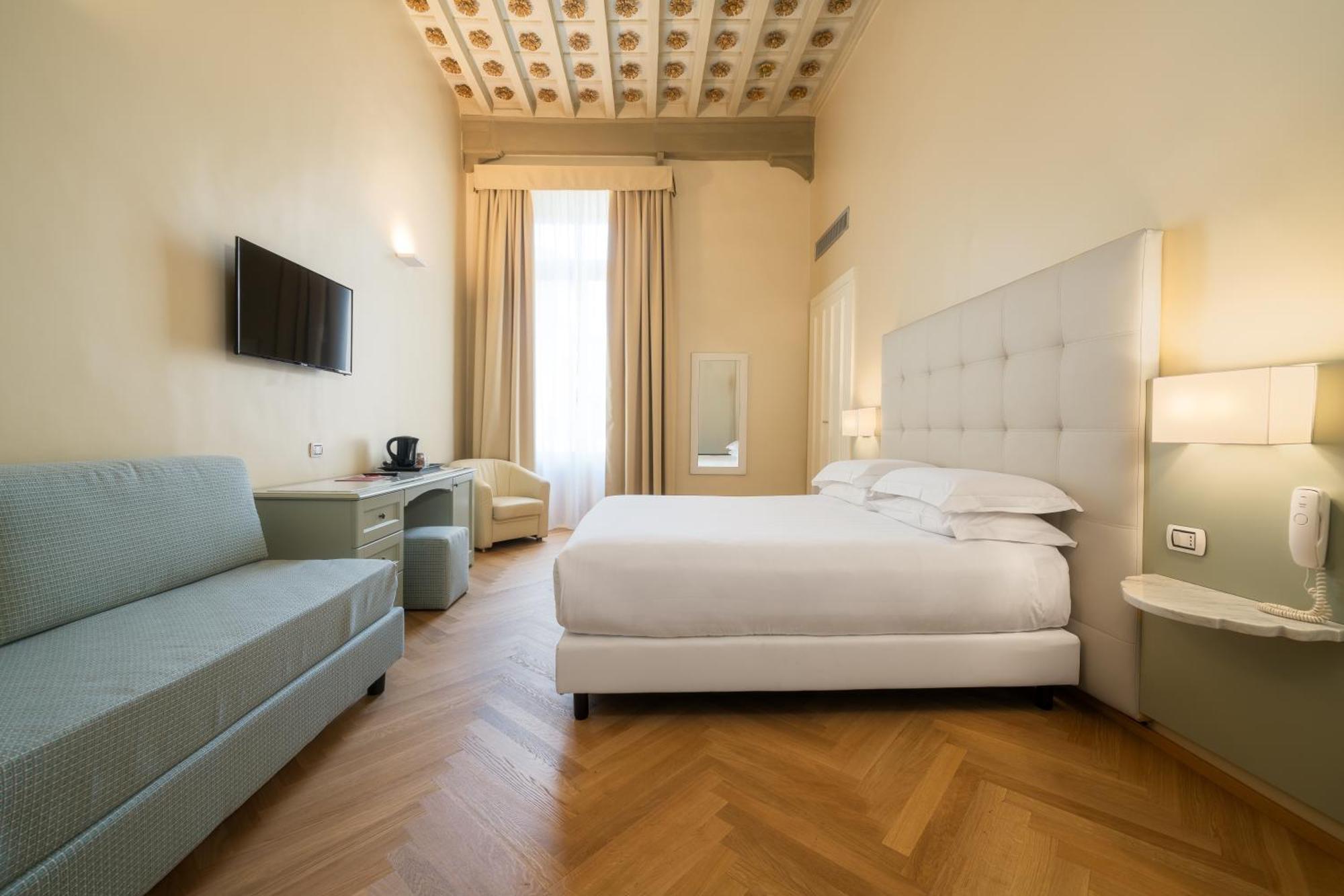 Double or Twin Room Garden View