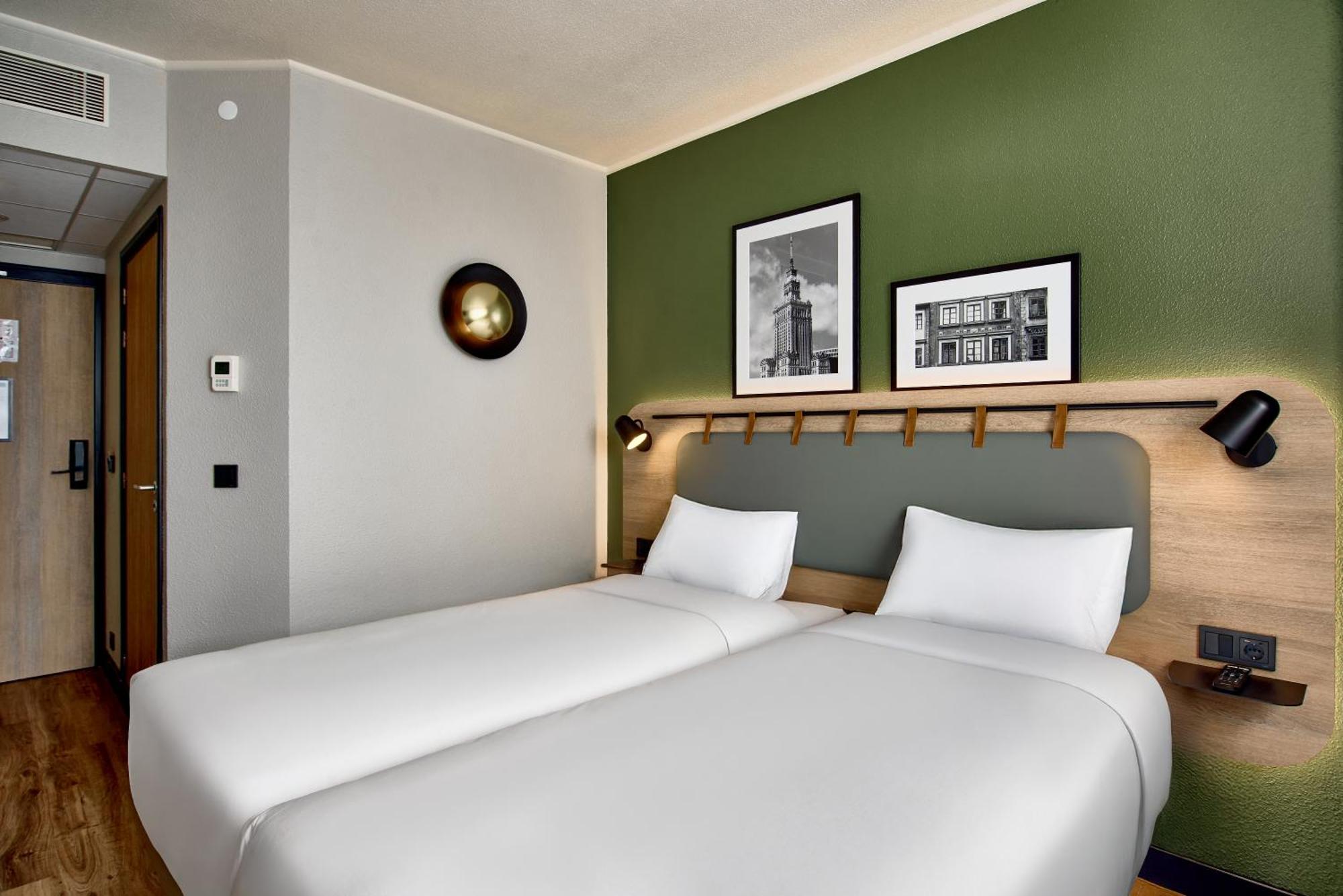 Standard Room 2 Single Beds