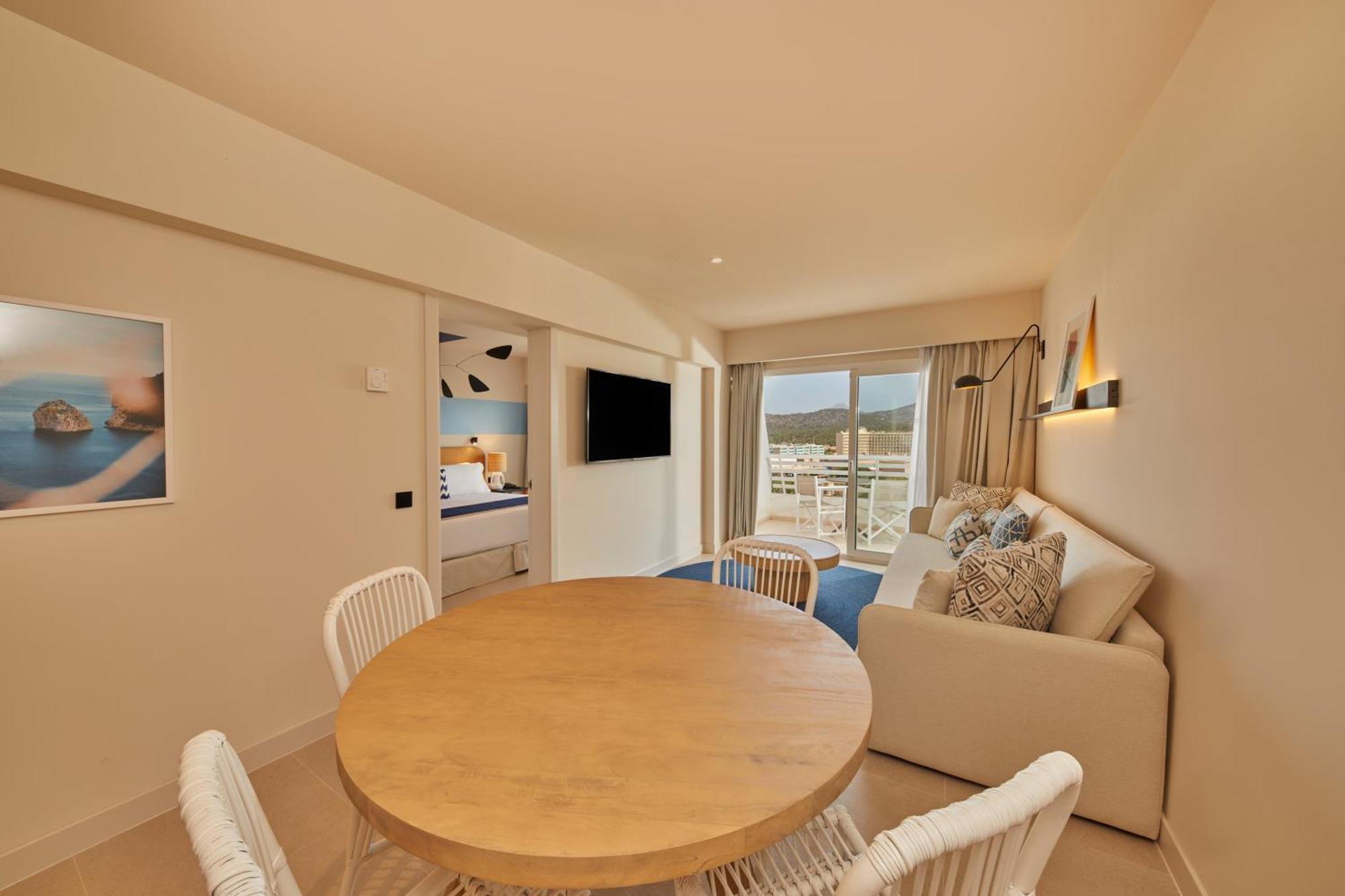 Queen Suite Sea View