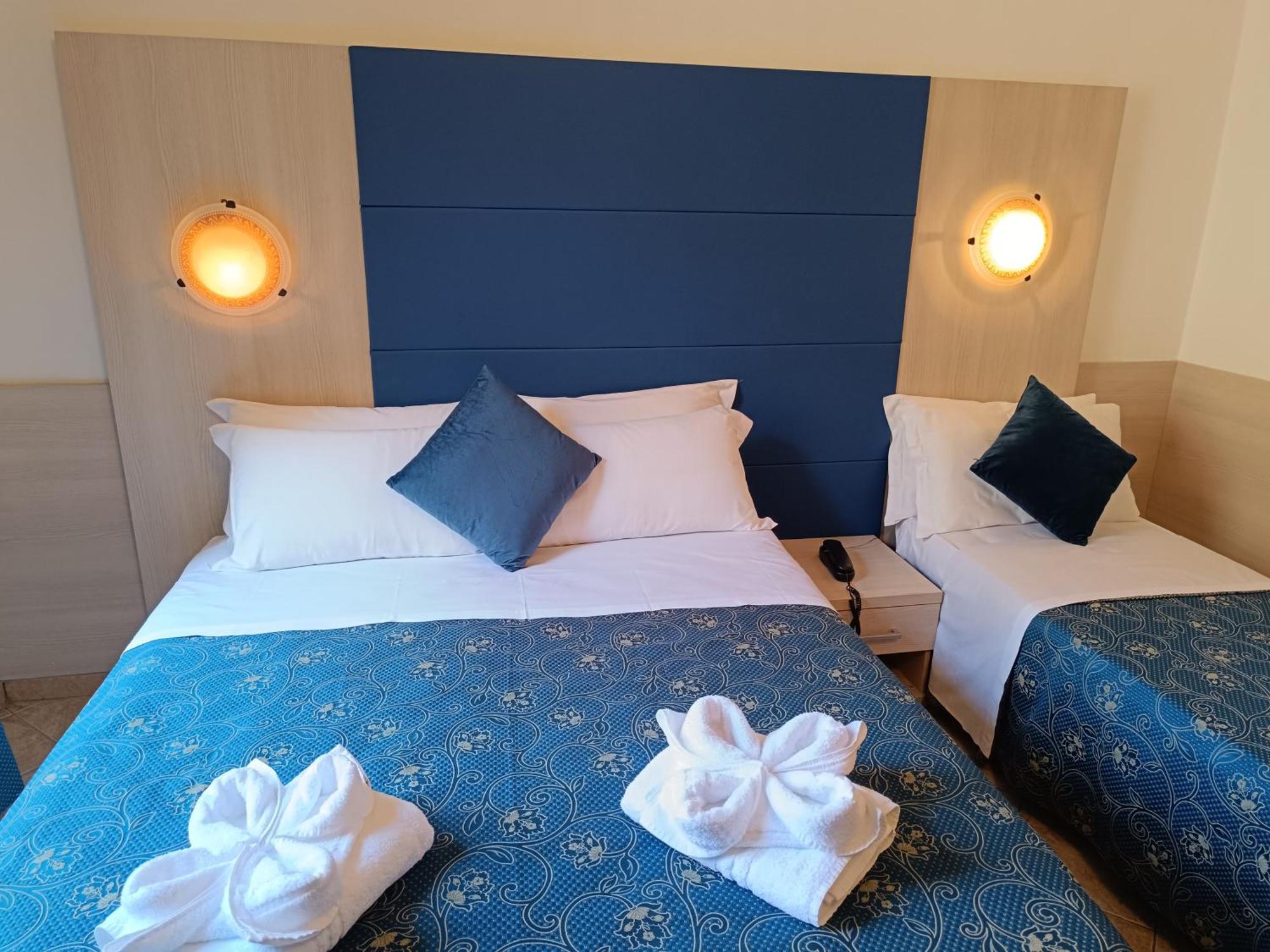 Comfort Triple Room