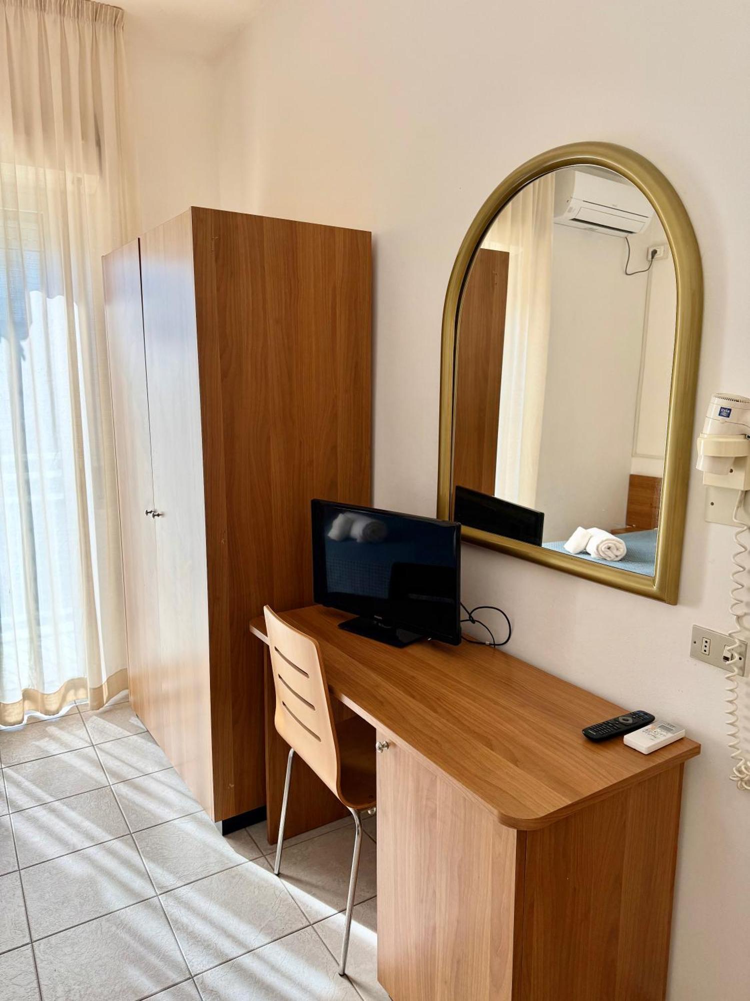 Triple Room Front Sea View