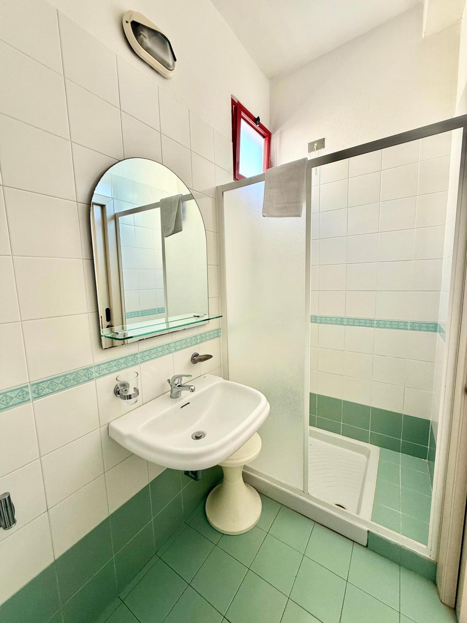 Deluxe Quadruple Room Sided Sea View