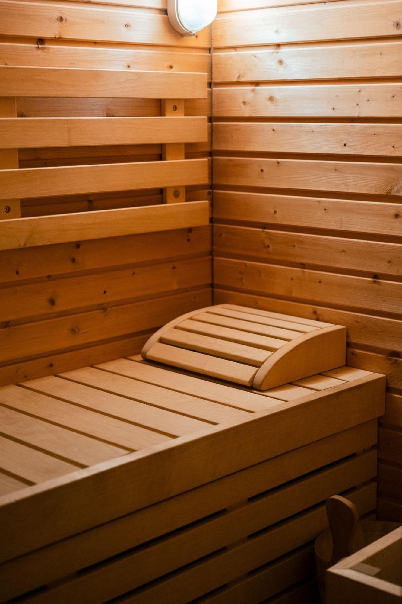 King Room Spa Bath