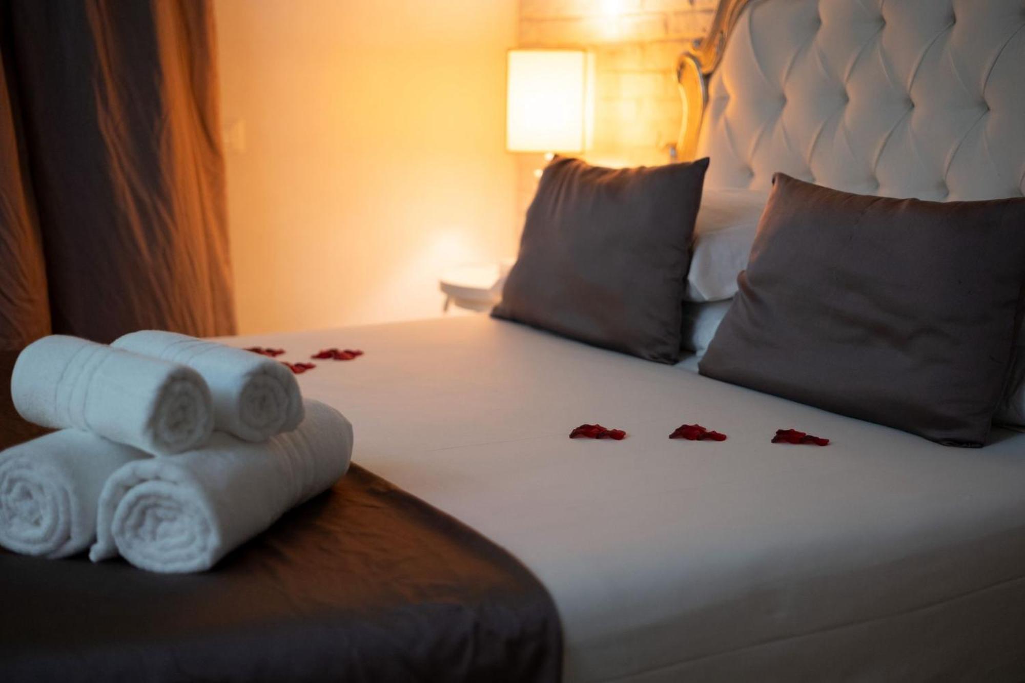 King Room Spa Bath