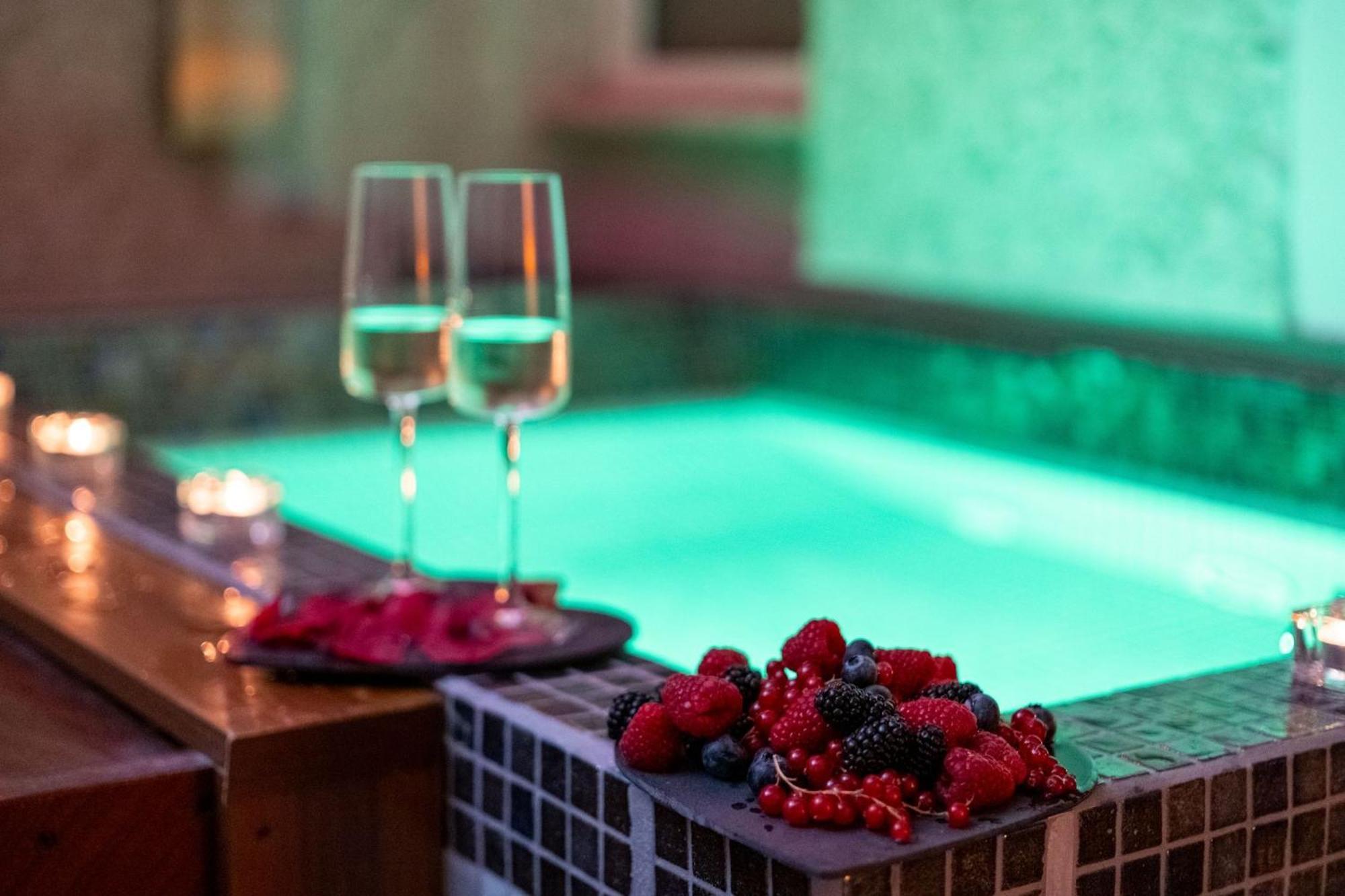 King Room Spa Bath