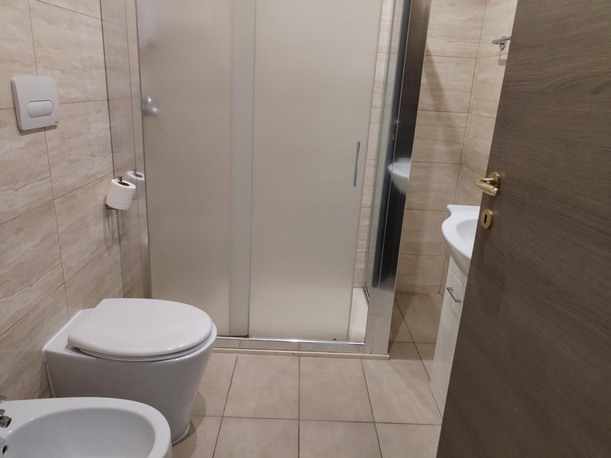 Camera Tripla Comfort con Doccia