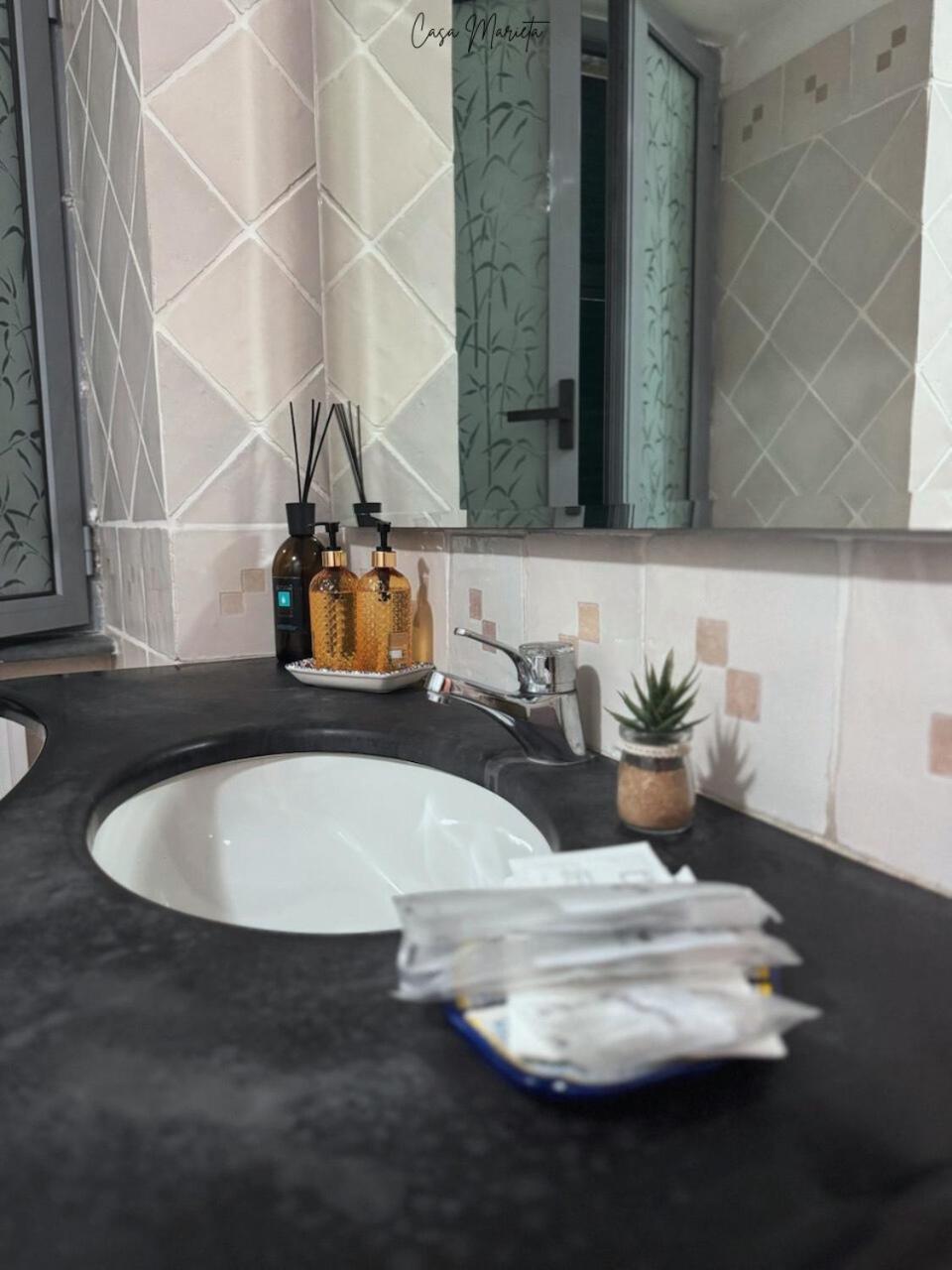 Camera Matrimoniale con Bagno Privato