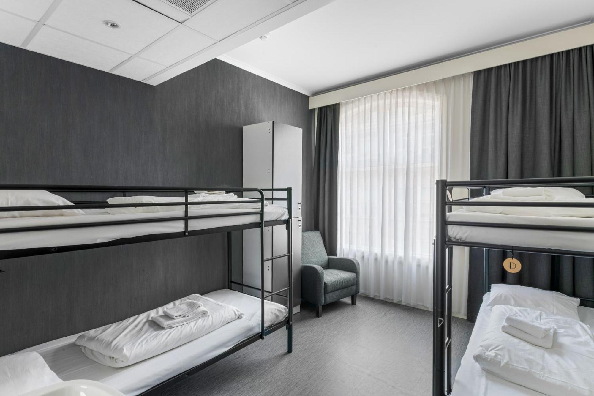 Bed 4-Bed Mixed Dormitory Room