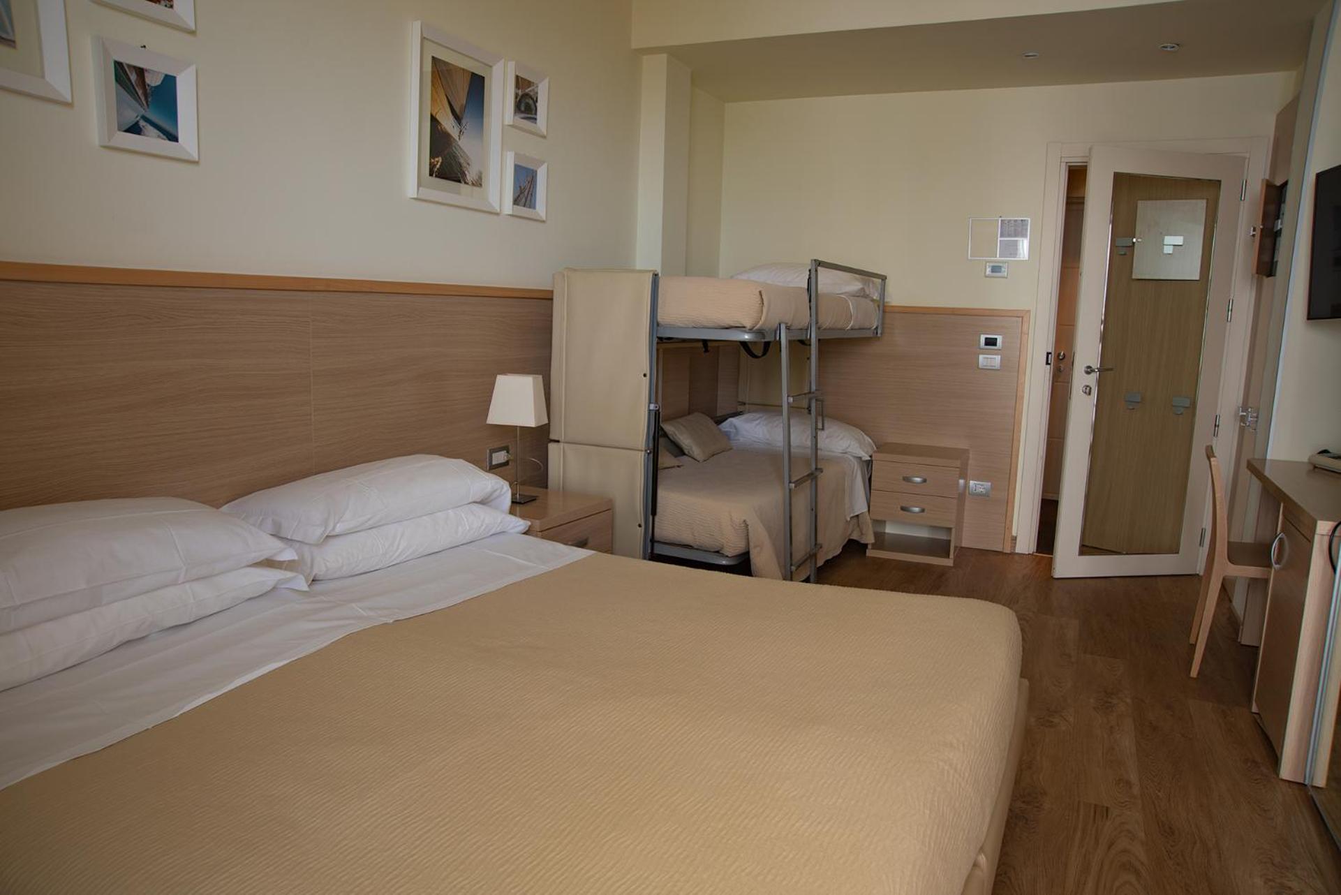Comfort Quadruple Room