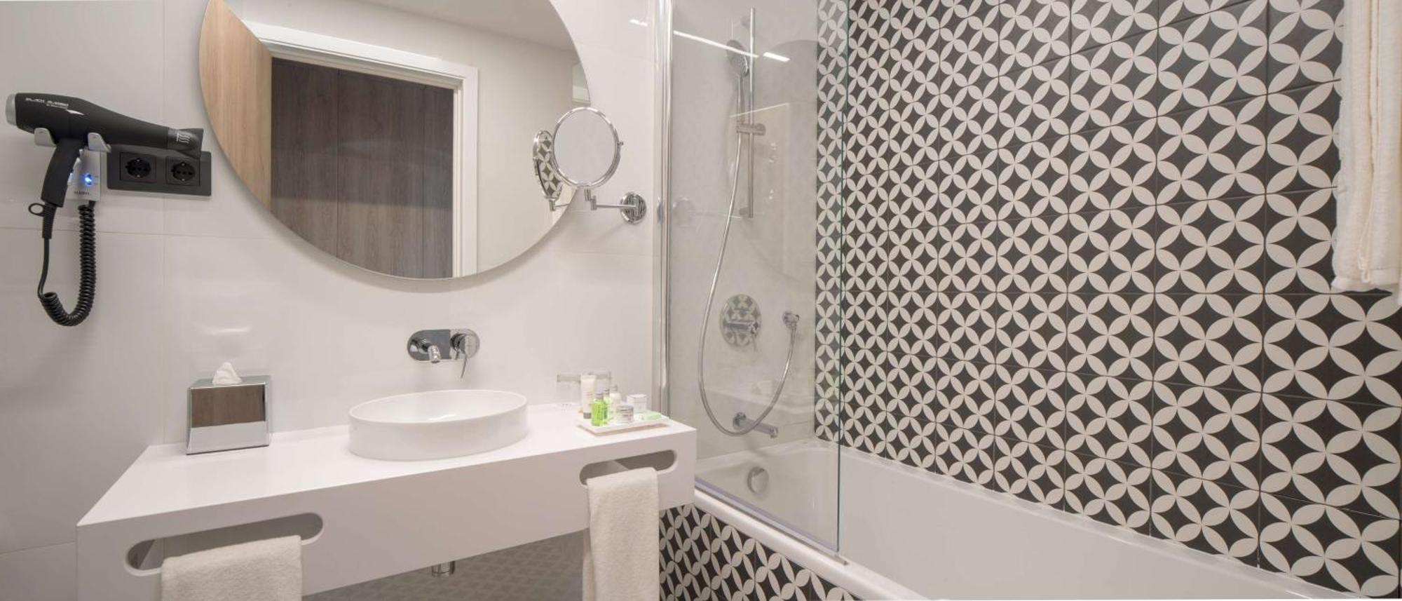 Family Adjoining Room