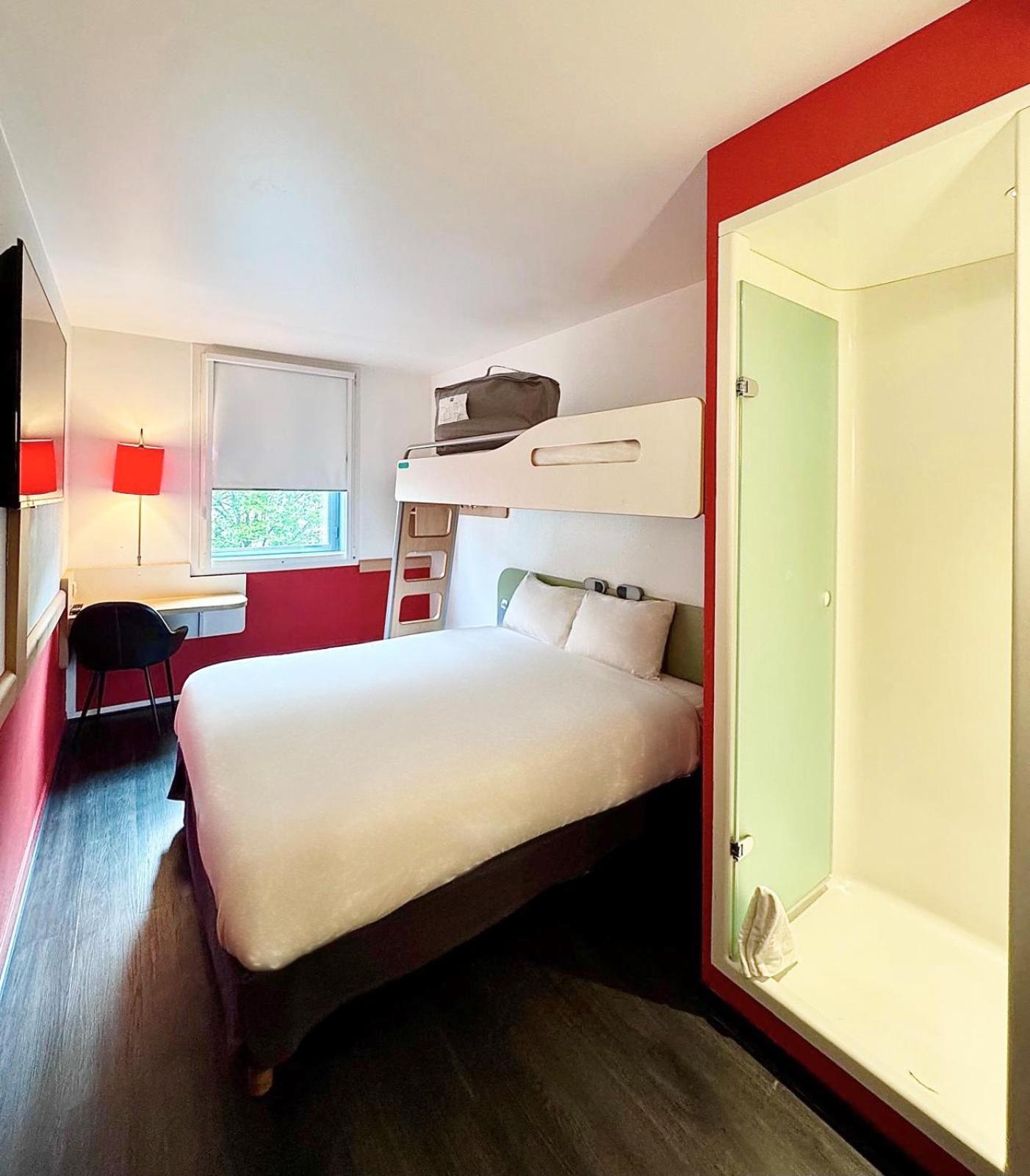 Triple Room One Double Bed One Bunk Bed