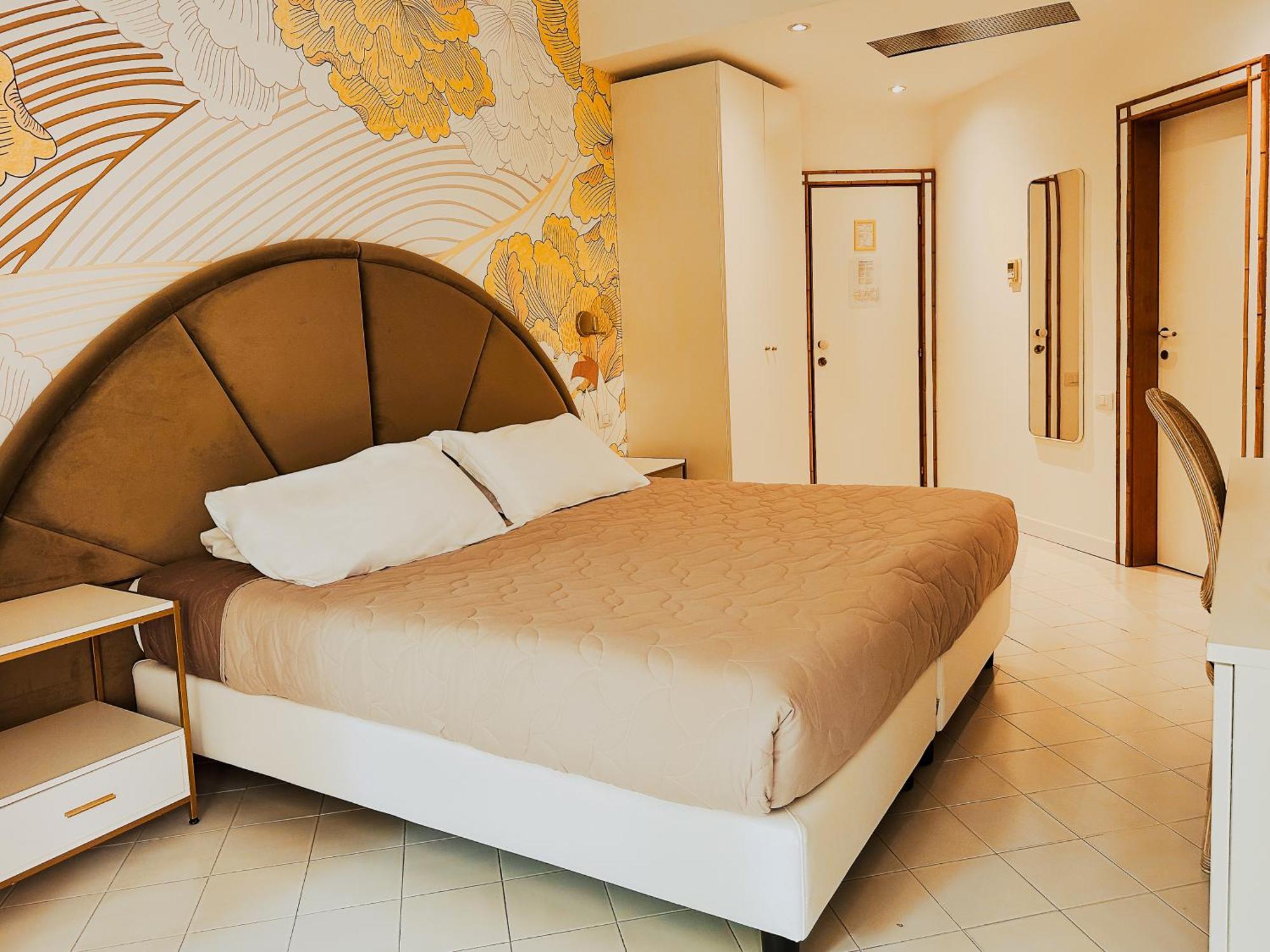 Double or Twin Room Balcony