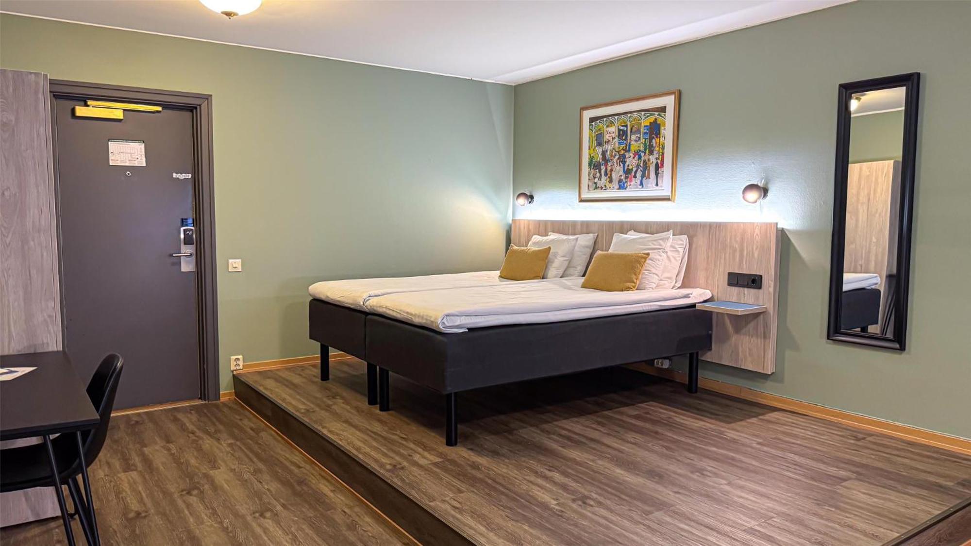 Family Room Two Single Beds One Single Bunk Bed Sofa Bed Non-Smoking
