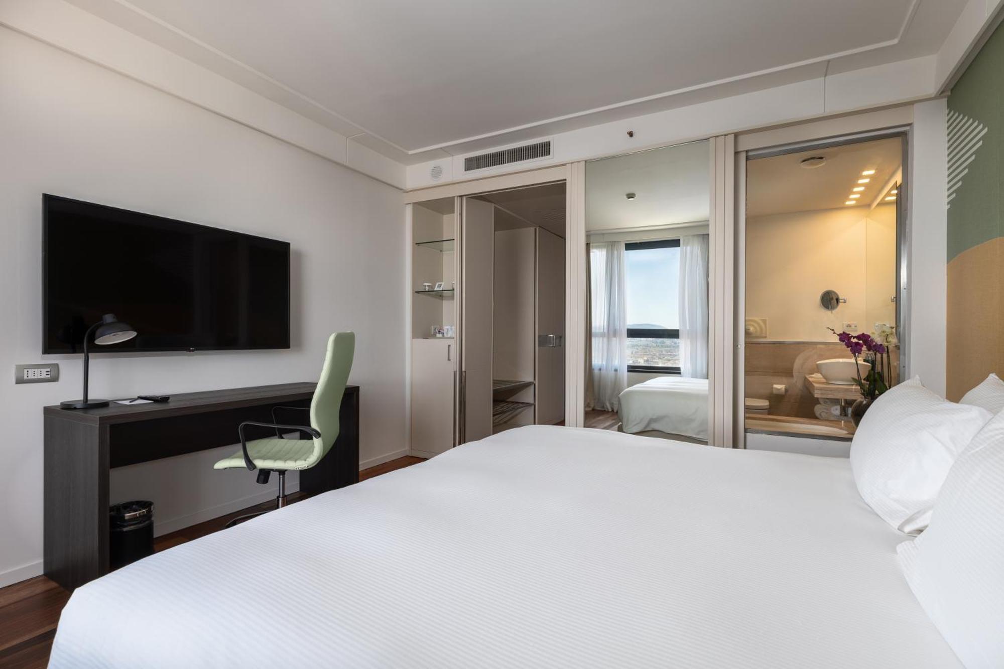 Executive King Room