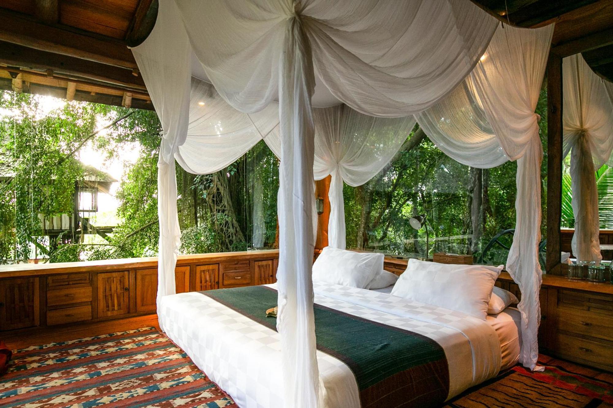 Pagoda House Two Bedrooms Family one-time minibar