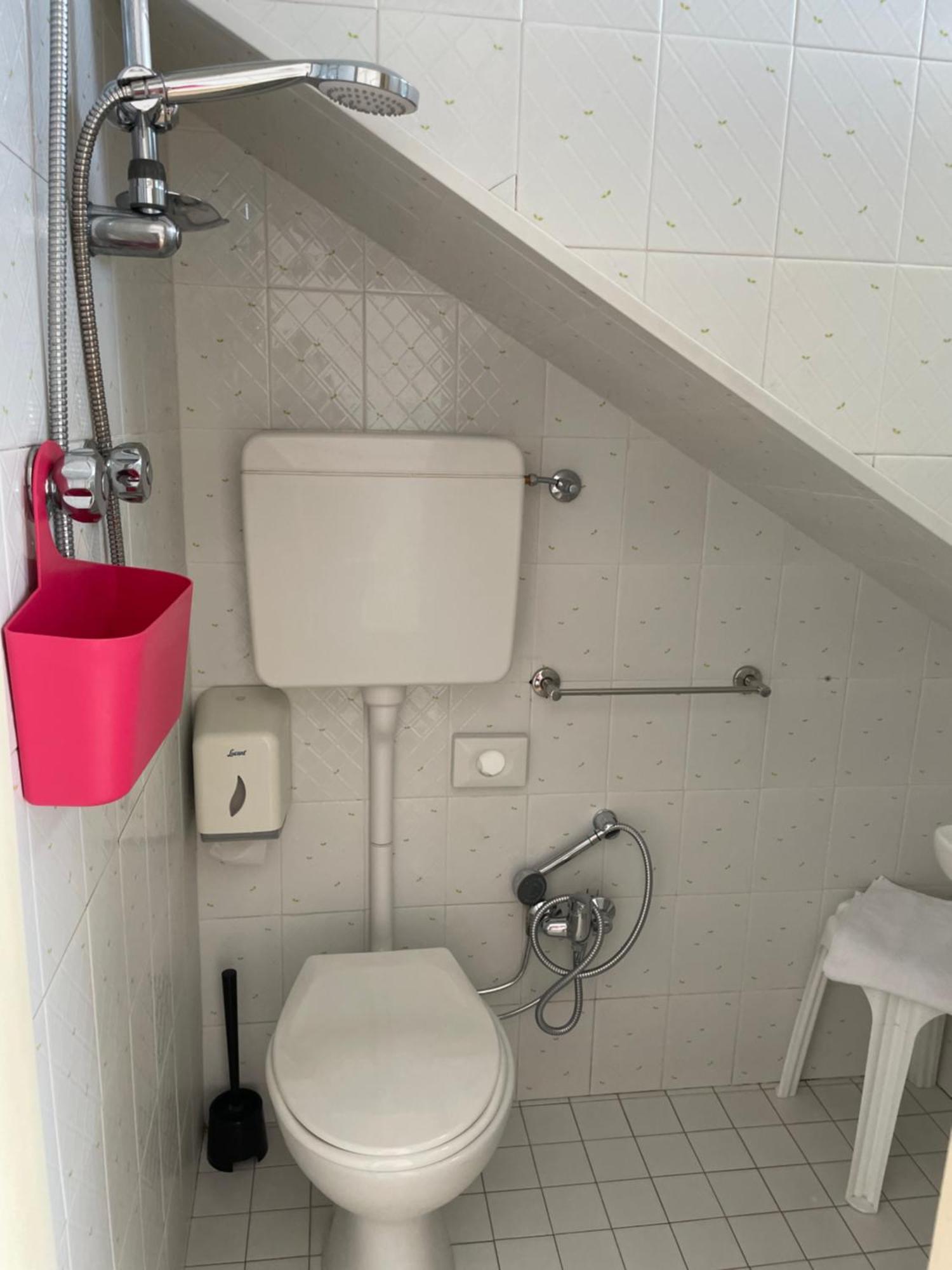 Single Room,1669020519:JPEG