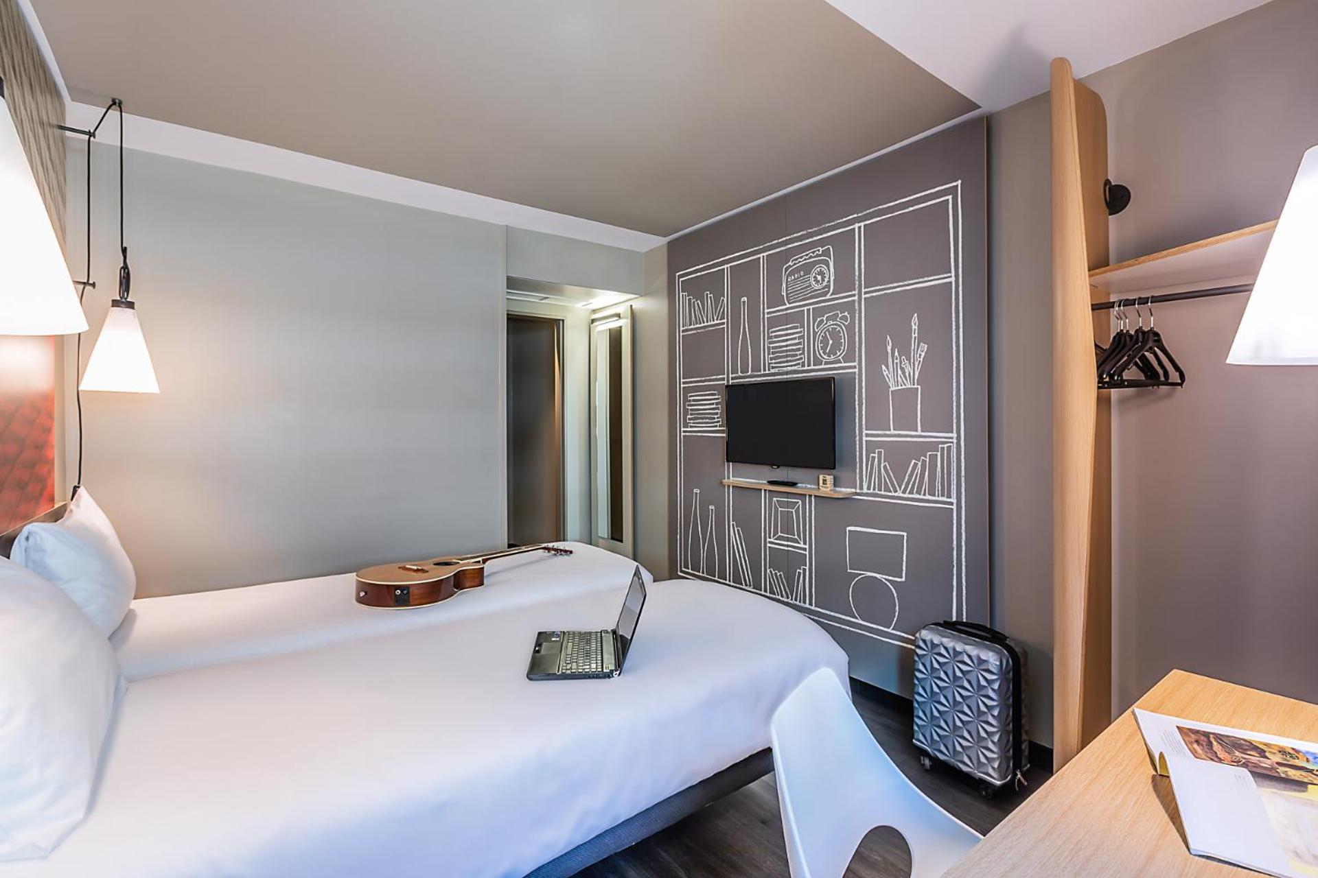 Standard Twin Room
